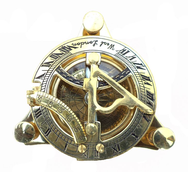 真鍮製 日時計 コンパス 真ちゅう サンダイアル Maritime Collectible Sundial Compass Vintage Navigational Compass Shiny Brass 【並行輸入品】