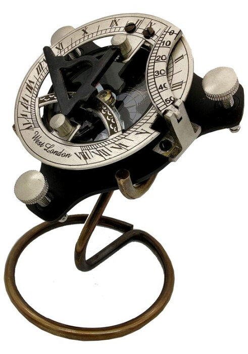 真鍮製 日時計 コンパス 真ちゅう サンダイアル 5MOONSUN5's Captain Brass Sundial Compass 3'', with Beautiful Display Stand. A Perfect Desk Accessory and Beautiful Addition to a Nautical Collection. 送料無料 【並行輸入品】