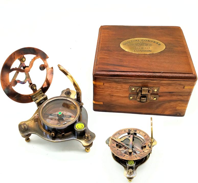 真鍮製 日時計 コンパス 真ちゅう サンダイアル A S Handicrafts Sundial Compass, Vintage Marine West London Antique 2.5 Brass Sundial Compass Nautical Decor Big Brass Triangle Sundial Compass with Adjustable Screw Legs 【並行輸入品】