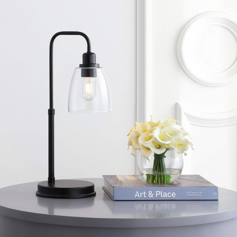 サファヴィヤ safavieh テーブルランプ サファビヤ サファヴィア Safavieh Lighting Collection Kashton USB Charging Port Black 20-inch Task Desk Table Lamp (LED Bulb Included) 【並行輸入品】 1