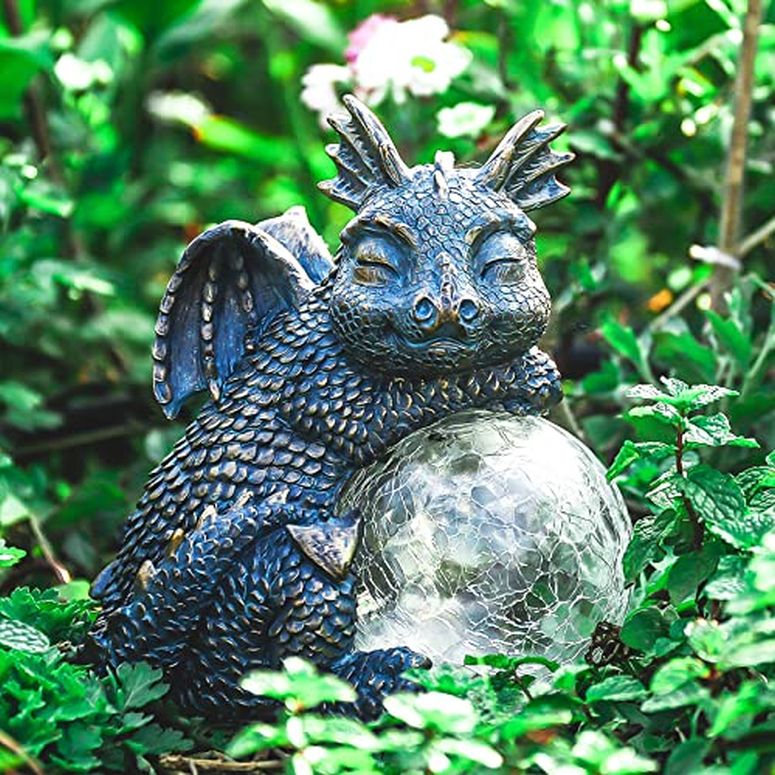 ガーデンライトLEDソーラーライト ソーラーパワー WONDER GARDEN Dragon Statue - Sleeping Dragon Figurines Solar Light Resin Garden Statues with Crackled Glass Globe Outdoor Waterproof Lawn Ornament Decor 【並行輸入品】