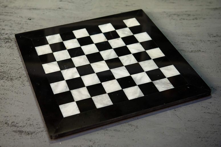 チェスセット RADICALn 15 Inches Handmade Marble Black and White Chess Board 【並行輸入品】