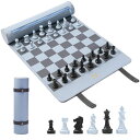 チェスセット DN DECONATION Portable Leather Chess Set, Travel Chess Board with Resin Pieces, Roll Up Chess Mat for Adults, Blue and Black Compact Game for Camping, Home, Outdoors (18.90x11.10 Inches) 【並行輸入品】