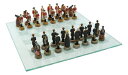 チェスセット Ebros Patriotic American Colonies Revolutionary War US Continental Army VS The British England Imperial Invaders Chess Pieces with Clear Frosted Checkered Glass Board Set Historical Educational Game 【並行輸入品】
