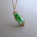 翡翠(ヒスイ)×アコヤ真珠×ルビー×K18PGペンダント『CRESCEND』専用ガラスケース付き グリーン翡翠 日本製 一点物 インテリアにも 希少 無着色 ミ...