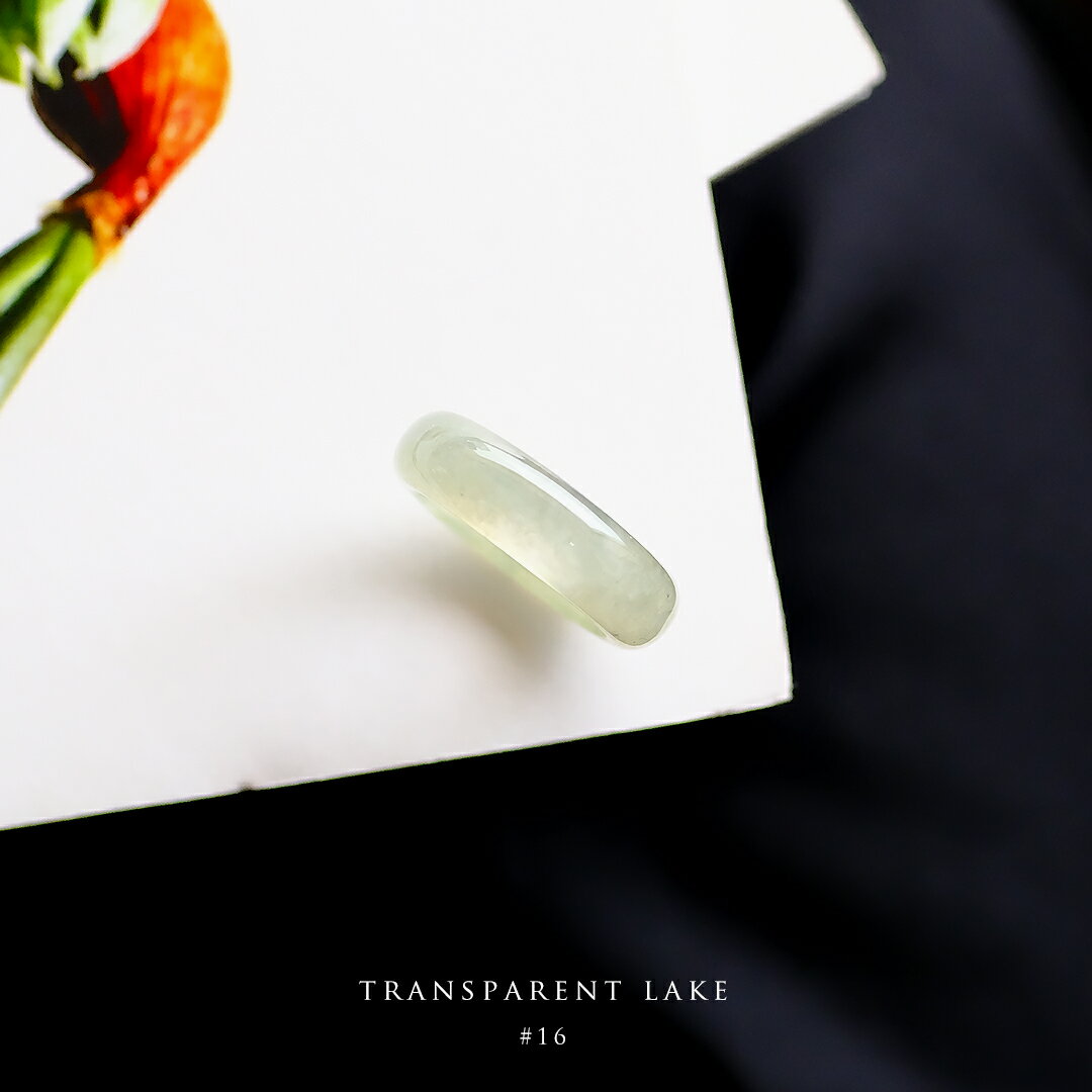 翡翠 (ヒスイ)くりぬきリング『TRANSPARENT LAKE』( 16号 / 氷翡翠) アイシーグリーン ミャンマー産 天然ひすい 希少 指輪 ナチュラルジェダイト 硬玉 無着色 高品質 一点物 5月誕生石 お守り 国石 ギフト プレゼント 誕生日 記念日 男女兼用【送料無料】