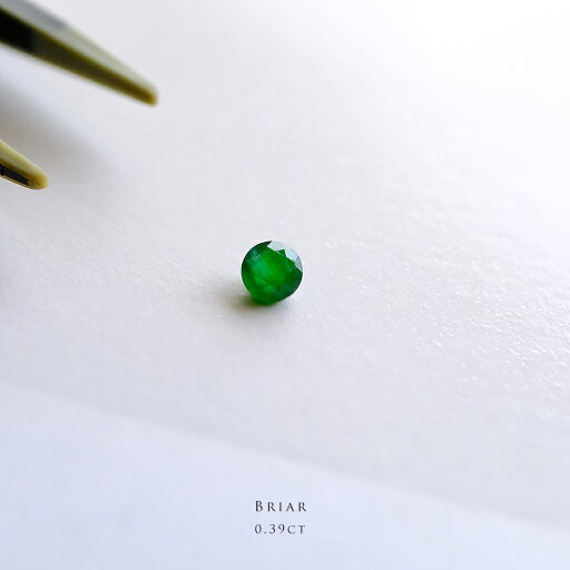 翡翠 (ヒスイ) ルース (0.39ct) 『BRIAR』グリーン翡翠 ラウンド ファセット 希少 一点物 高品質 グアテマラ産天然ひすい ジェダイト 硬玉 ナチュラル 無着色 5月誕生石 誕生日 国石 パワーストーン 天然石 ギフト プレゼント セミオーダー【送料無料】 翡翠 (ヒスイ) ルース (0.39ct) 『BRIAR』グリーン翡翠 ラウンド ファセット 希少 一点物 高品質 グアテマラ産天然ひすい ジェダイト 硬玉 ナチュラル 無着色 5月誕生石 誕生日 国石 パワーストーン 天然石 ギフト プレゼント セミオーダー【送料無料】