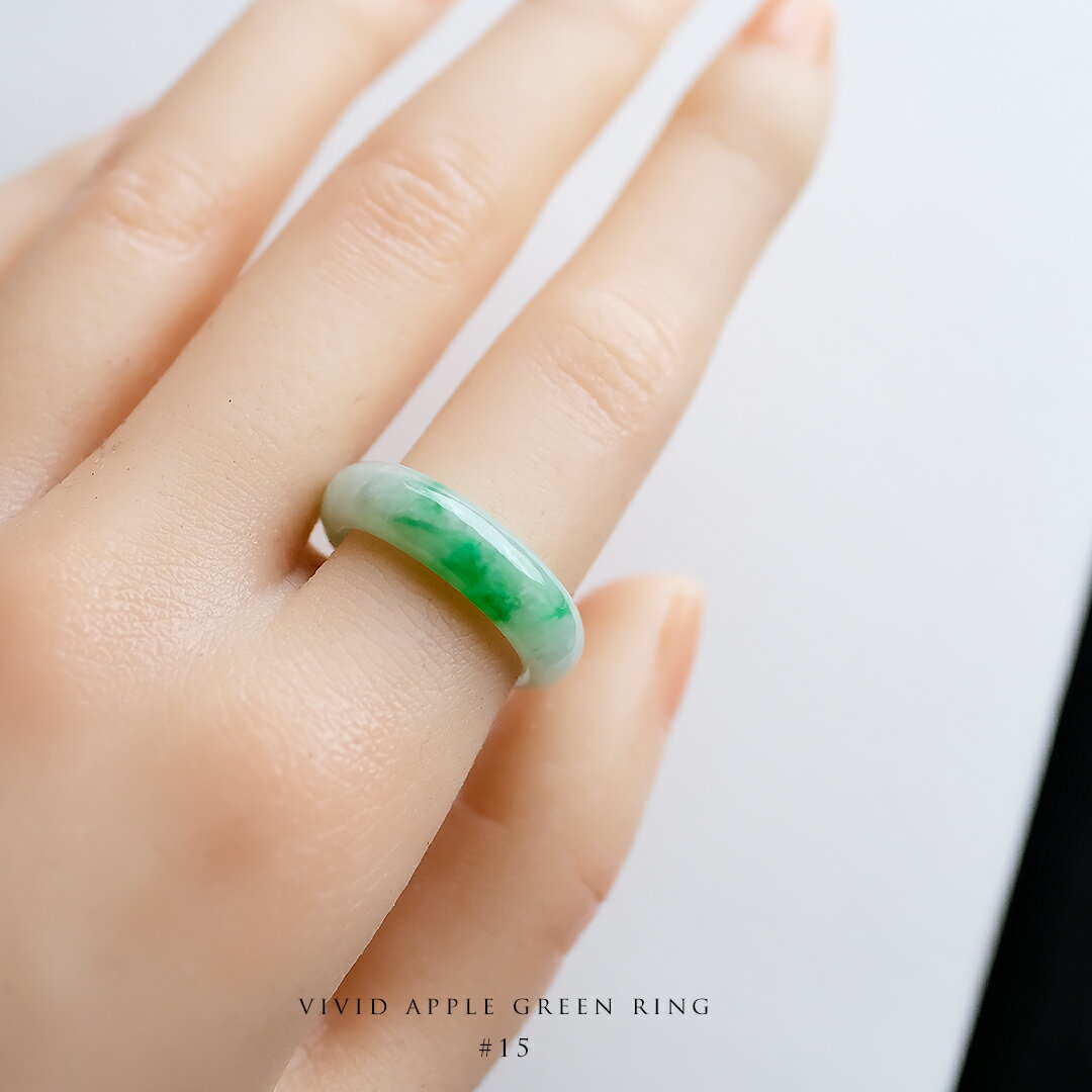翡翠くりぬきリング『VividAp...