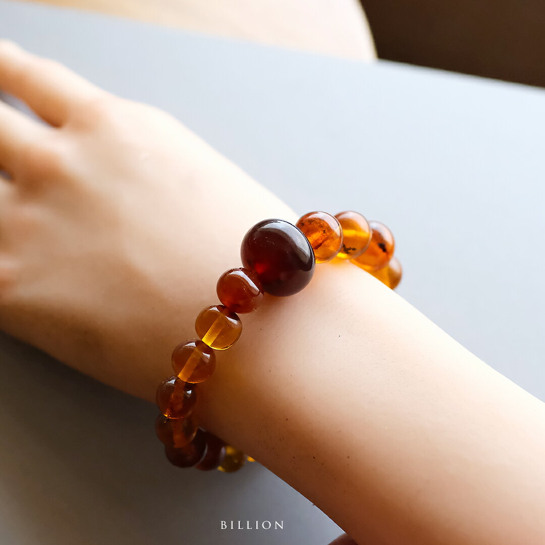 琥珀丸玉ブレスレット『BILLIO...