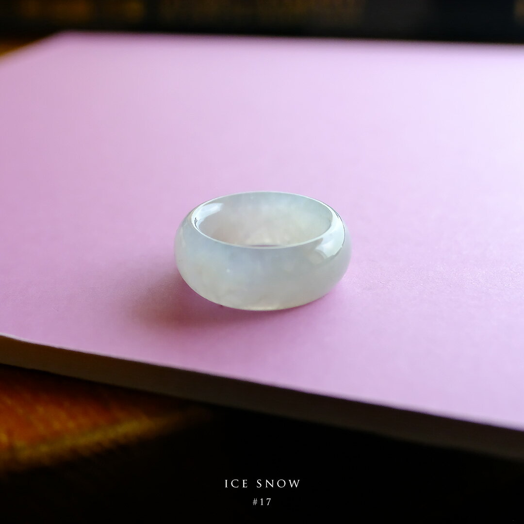 翡翠 (ヒスイ)くりぬきリング『ICE SNOW』(17号/氷翡翠) 一点物 希少 高品質 無着色 ミャンマー産天然ひすい ナチュラルジェダイト 硬玉 5月誕生石 国石 お守り ギフト 誕生日 記念日【鑑別書作成無料】【送料無料】