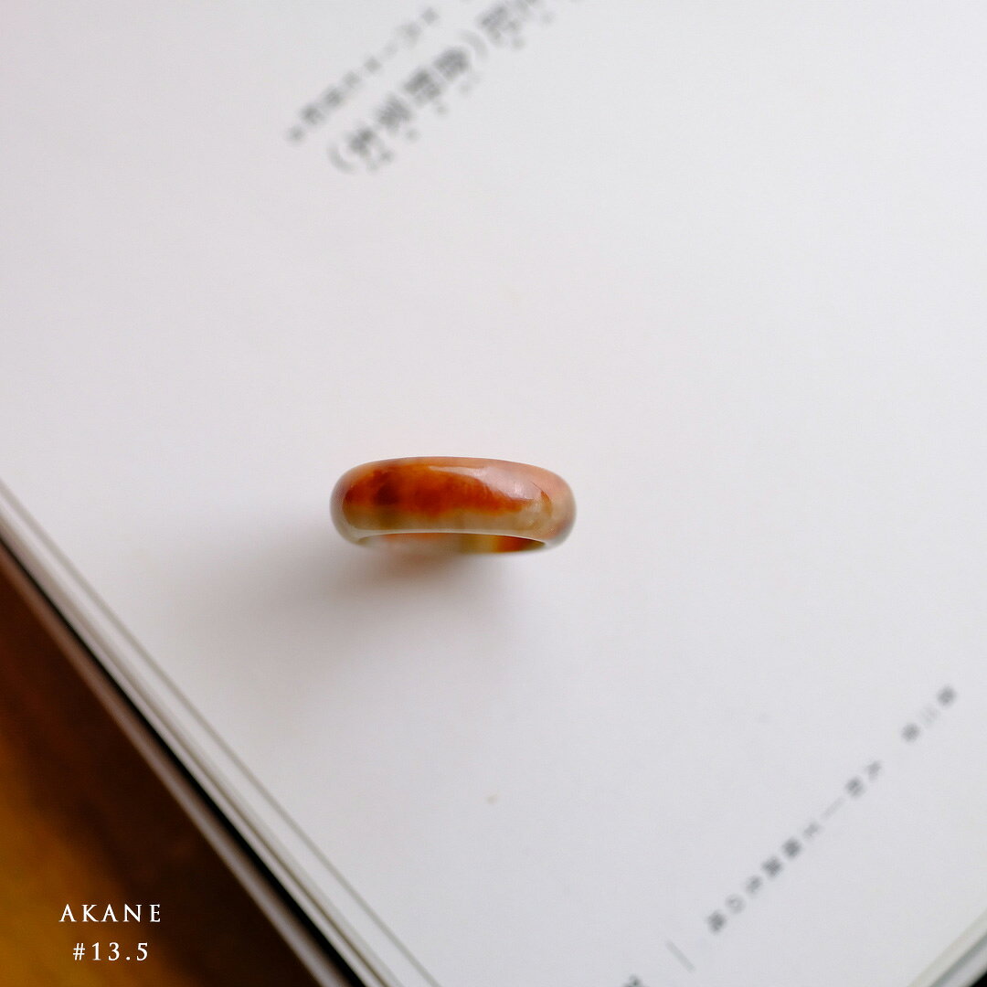 翡翠(ヒスイ) くりぬきリング 指輪 『AKANE』レッドオレンジ＆ブラウン翡翠 13.5号 ミャンマー産天然ひすい 【商品番号99775】