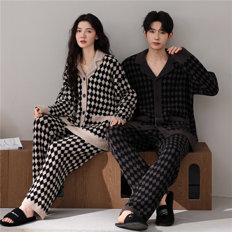 ペアパジャマ もこもこ 冬 男女2着 セット 厚手 カジュアル 防寒 ゆったり 前開き カップル パジャマ 折り襟 ルームウェア ボーダー シンプル おしゃれ ペア 長袖 レディース 夫婦 メンズ 上下セット 秋 結婚祝い プレゼント お祝い お揃い ギフト 記念日 部屋着