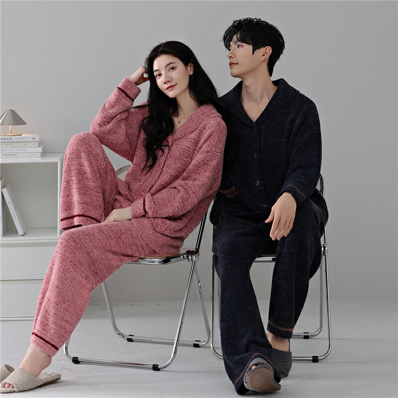 ペアパジャマ もこもこ 冬 男女2着 セット 厚手 カジュアル 防寒 ゆったり 前開き カップル パジャマ 折り襟 ルームウェア 無地 シンプル 高級 おしゃれ ペア 長袖 レディース 夫婦 メンズ 上下セット 秋 結婚祝い プレゼント お祝い お揃い ギフト 記念日 部屋着