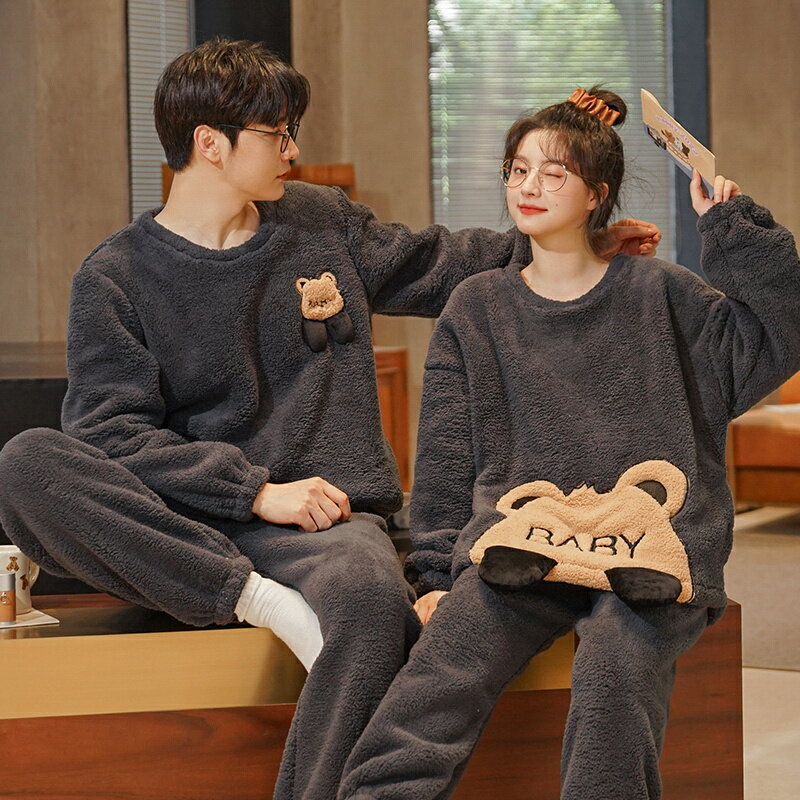 ペアパジャマ もこもこ 冬 男女2着 セット uネック クマ 無地 厚手 裏起毛 カップル パジャマ 秋冬 フーデッド フランネル おしゃれ ペア ルームウェア 長袖 クルーネック レディース 夫婦 メンズ 上下セット 秋 結婚祝い プレゼント お祝い お揃い ギフト 部屋着