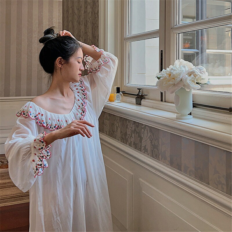 ルームウェア ワンピース レディース 夏 冬 刺繍 かわいい 春 秋 コットン パジャマ 秋冬 花形 ロング 長袖トップス ブランド 大人 長袖 春秋 おしゃれ...