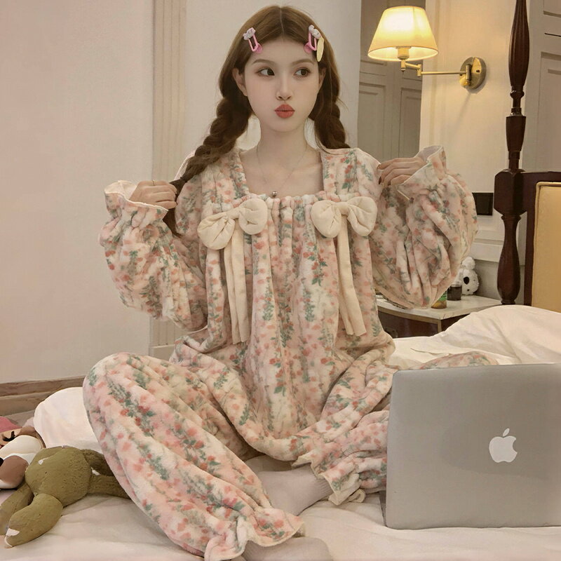 パジャマ レディース ルームウェア もこもこ あったか 厚手 防寒 冬 裏起毛 かわいい セットアップ 秋冬 花形 フランネル 女性用 上下セット ふわふわ プルオーバー 部屋着 長袖 モコモコ 暖かい 大きいサイズ 着る毛布 ボア寝巻き