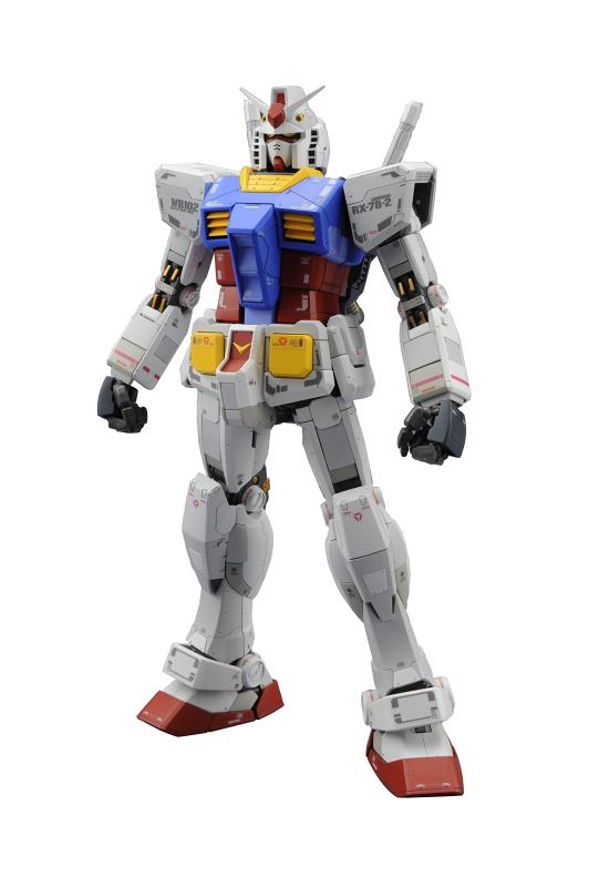 Rakuten - MG 機動戦士ガンダム RX-78-2 ガンダムVer.3.0 1/100スケール 色分け済みプラモデル