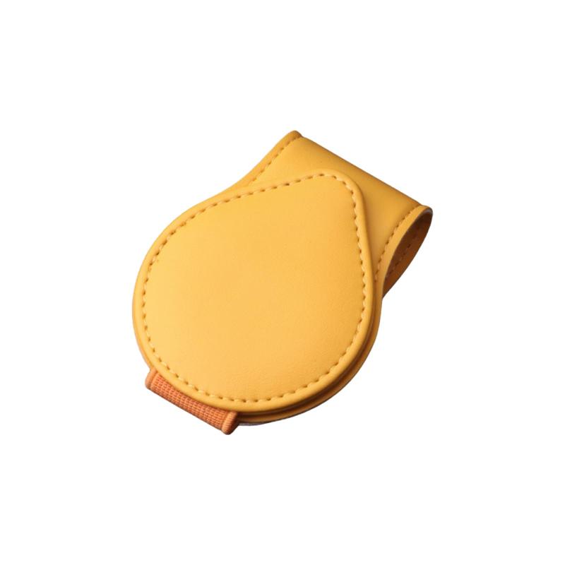 乐天商城 - 車用サングラスクリップ 車用サングラスホルダー メガネクリップ メガネホルダー サングラス 車載眼鏡 眼鏡を守ります PVC レザー調 車用収納 取り付け簡単 紛失対策 マグネット PureSino