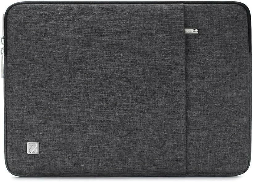 バリエーションコード : 2b2pkts69w商品コード2b8hypytnp商品名12.5インチ ブリーフケース 撥水 12.5インチラップトップ ウルトラブック用 PCバッグ ダークグレーブランドNIDOOカラーダークグレーサイズ等12.5-13 インチ・商品サイズ：約33.0x24x2.0cm（外寸）約32.0x23x1.5cm（内寸）・特別なデザインを施したジッパーは、スライドする時に偶然発生するような事故を回避できます。・軽量で保護力、撥水性に優れた丈夫なポリエステル素材を使用して、傷や衝撃から保護しながら持ち運びやすいです。・薄型：スリーブケースだけではなく、インナーケースとしてもバックパックなどに簡単に収納できます。・大きく開く両開きファスナー仕様で、スムーズにスライドして、パソコンの取り出しに便利です。※ 他ネットショップでも併売しているため、ご注文後に在庫切れとなる場合があります。予めご了承ください。※ 品薄または希少等の理由により、参考価格よりも高い価格で販売されている場合があります。ご注文の際には必ず販売価格をご確認ください。※ 沖縄県、離島または一部地域の場合、別途送料の負担をお願いする場合があります。予めご了承ください。※ お使いのモニタにより写真の色が実際の商品の色と異なる場合や、イメージに差異が生じることがあります。予めご了承ください。※ 商品の詳細（カラー・数量・サイズ 等）については、ページ内の商品説明をご確認のうえ、ご注文ください。※ モバイル版・スマホ版ページでは、お使いの端末によっては一部の情報が表示されないことがあります。すべての記載情報をご確認するには、PC版ページをご覧ください。大部分の12.5インチノートパソコンにも対応します。例えば：Apple:12.9iPadPro2016-2017(第1世代|第2世代)13MacBookPro2016-2018(A1706＆A1708)13.3MacbookProRetina2014-2015Microsoft:13.5SurfaceLaptop/Laptop2Lenovo:11.6LenovoThinkPadYoga11e12.2LenovoMiix510/12.5LenovoYoga900S12.5ThinkpadYoga260/X250/X260/X270/X280/X380Yoga/X390/X1Tablet/A275/A285Laptop13.3LenovoYoga720/Yoga730/YogaC630/YogaS730/Ideapad710S/Ideapad710SPlus/Ideapad720SHP:11.6HPProBook11/Pavilionx3601112.5HPEliteBook820/725Asus:12.5TransformerBookT300Chi12.6Transformer3Pro13.3AsusNovaGoTO370QL13.3AsusZenBook13/13UX331UN/Flip13/SUX39114AsusZenBook14Dell:11.6DellLatitude318911.6Chromebook3180/Chromebook318912.3DellLatitude5285/12.5DellXPS1212.5Latitude13/5280/5289/7280/7389/739013.3DellInspiron137380/7386Toshiba:12.5SatelliteRadiusP20WHuawei:13.9HuaweiMateBookXPro「商品説明」外部寸法：約33.0x24x2.0cm内部寸法：約32.0x23x1.5cm一部の機種では対応しない場合がございますので、お手持ちのノートパソコンのサイズをご確認の上ご購入さい軽量で保護力、丈夫な素材を使用し、傷や衝撃からノートPCを保護します。フロントポケットはペン、携帯電話、ケーブル、充電器、パワーバンクの収納に便利ですスリムで軽量、あなたのブリーフケース、バックパック、または他のバッグに簡単入れます。通学、通勤、出張、日常生活に使用できるおしゃれで便利なパソコンケースです。