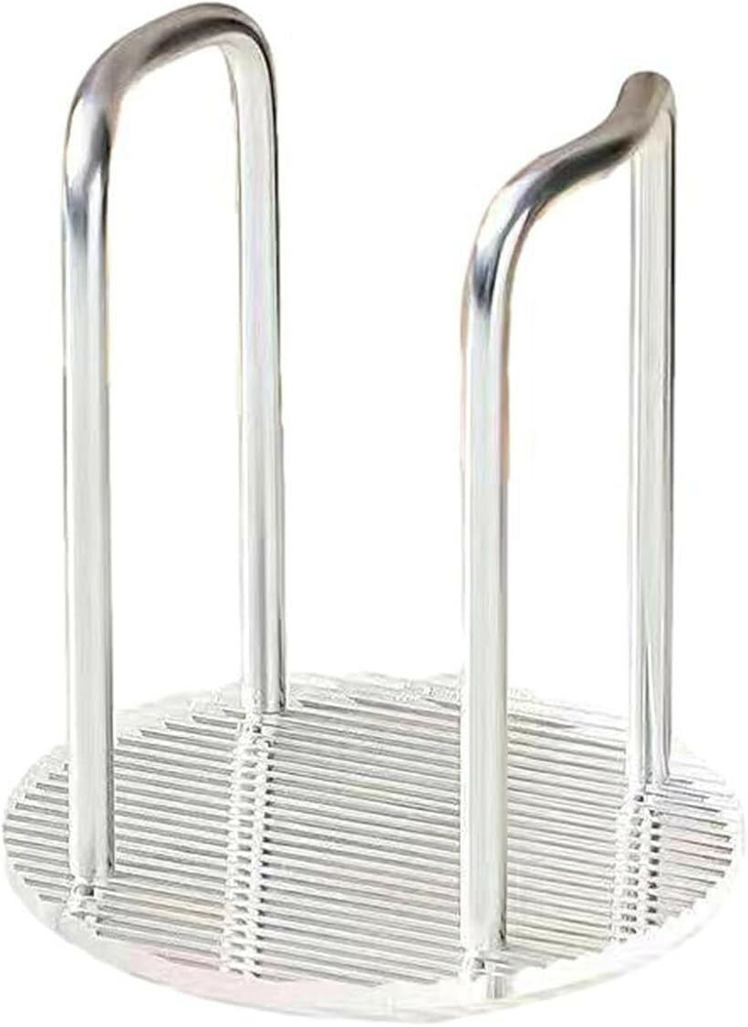 バリエーションコード : 2b90dqqijs商品コード2b90dqsjds商品名紙コップ スタンド ホルダー カップ ディスペンサー おしゃれ 卓上 収納 ラック 大容量 使い捨てカップ キッチン リビング カウンター オフィスブランドQueen-bカラーシルバーサイズ等シングルこの紙コップスタンドは、スタイリッシュなゴールドの支柱と透明なベースで構成されたお洒落な収納アイテムです。2つのサイズがあり、シングルタイプとダブルタイプから選べます。しっかりと紙コップを立てて保管でき、カフェやキッチンなどで便利に使えます。高級感があり、どんなインテリアにもなじむデザインが魅力です。サイズ：(シングル)高さ13x横幅11.5x奥行き11.5cm　(ダブル)高さ13x横幅23x奥行き11.5cm素材：アクリル※ 他ネットショップでも併売しているため、ご注文後に在庫切れとなる場合があります。予めご了承ください。※ 品薄または希少等の理由により、参考価格よりも高い価格で販売されている場合があります。ご注文の際には必ず販売価格をご確認ください。※ 沖縄県、離島または一部地域の場合、別途送料の負担をお願いする場合があります。予めご了承ください。※ お使いのモニタにより写真の色が実際の商品の色と異なる場合や、イメージに差異が生じることがあります。予めご了承ください。※ 商品の詳細（カラー・数量・サイズ 等）については、ページ内の商品説明をご確認のうえ、ご注文ください。※ モバイル版・スマホ版ページでは、お使いの端末によっては一部の情報が表示されないことがあります。すべての記載情報をご確認するには、PC版ページをご覧ください。