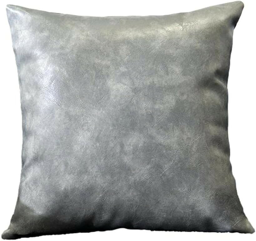 バリエーションコード : 2buthpoj85商品コード2buthsdwo5商品名クッションカバー 45x45cm 本革のような質感 PUレザー おしゃれ 座布団 カバー 背当て 枕 カバー ソファー フェイクレザー 正方形 インテリア 装飾ブランドQueen-bカラーグレーサイズ等45cmx45cm(1 枚組)まるで本革のような高級感を持つフェイクレザー素材のクッションカバー。しっとりとした手触りと自然なシワ感が特徴で、どんなインテリアにもマッチする上品なデザインです。撥水性があり、お手入れも簡単。汚れが付きにくく、日常使いに最適です。カラーは落ち着いたトーンからアクセントになる鮮やかな色まで豊富に揃っています。背面にはファスナー付きで、クッションの出し入れもスムーズ。リビングや寝室の雰囲気をワンランクアップさせるアイテムです。サイズ：45x45cm素材：PUレザー＊この商品はカバーのみの販売です。中身は付属しておりませんのでご注意下さい。※ 他ネットショップでも併売しているため、ご注文後に在庫切れとなる場合があります。予めご了承ください。※ 品薄または希少等の理由により、参考価格よりも高い価格で販売されている場合があります。ご注文の際には必ず販売価格をご確認ください。※ 沖縄県、離島または一部地域の場合、別途送料の負担をお願いする場合があります。予めご了承ください。※ お使いのモニタにより写真の色が実際の商品の色と異なる場合や、イメージに差異が生じることがあります。予めご了承ください。※ 商品の詳細（カラー・数量・サイズ 等）については、ページ内の商品説明をご確認のうえ、ご注文ください。※ モバイル版・スマホ版ページでは、お使いの端末によっては一部の情報が表示されないことがあります。すべての記載情報をご確認するには、PC版ページをご覧ください。