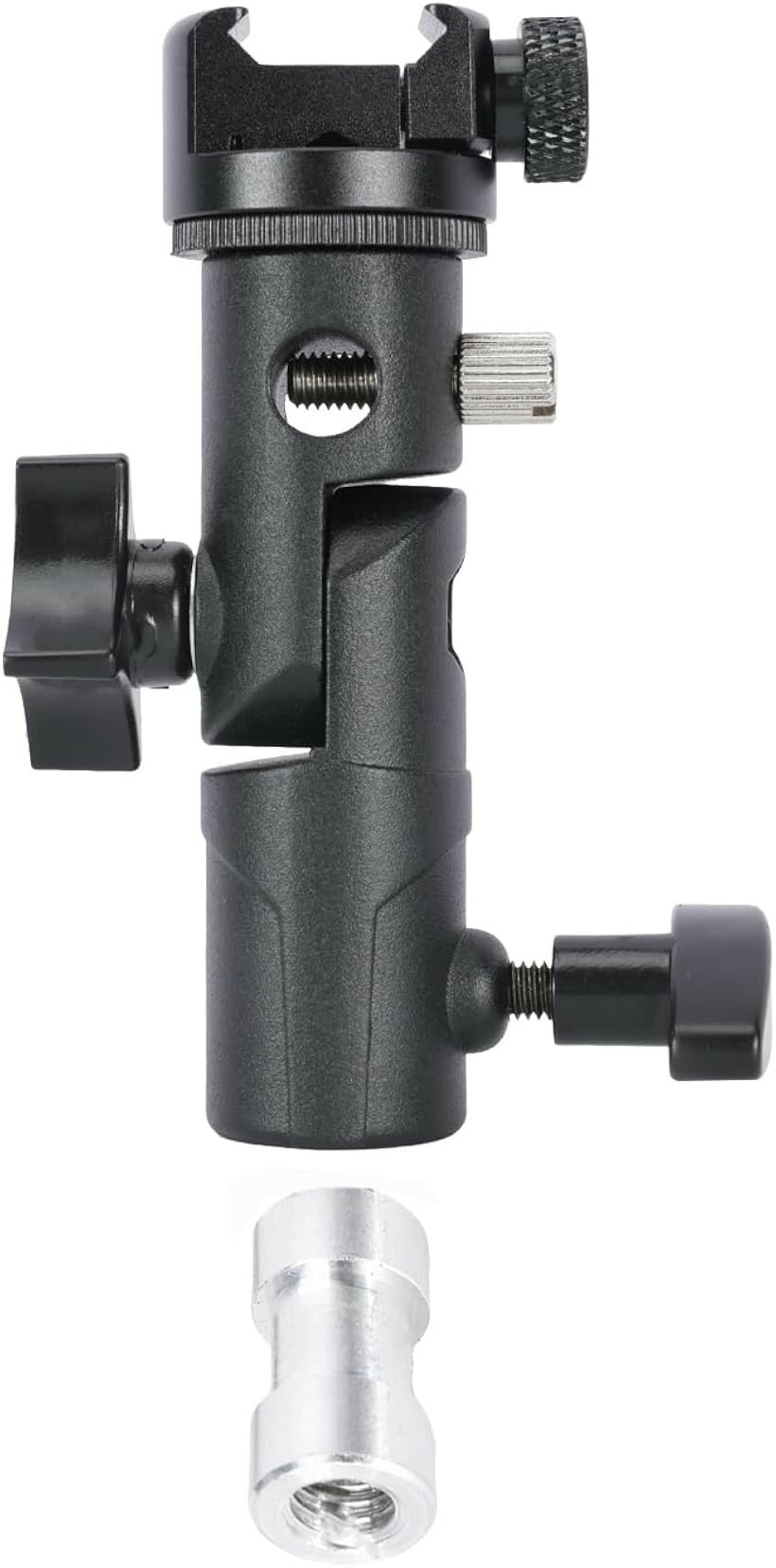 クイックリリース機構: 素早く簡単な取り付けと取り外しが可能なNATOクランプ式を採用、撮影機材の交換がスムーズ角度調整機能: 180度の自由な角度調整が可能で、最適な撮影アングルを実現汎用性: ビデオライト、スタジオライト、スピードライトなど、様々な撮影用ライト機器に対応安定性: 固定力を持つブラケット構造で、大切な機材をしっかりと保持ライトスタンド互換: 標準的なライトスタンドに対応し、スタジオ撮影での使用に最適※ 他ネットショップでも併売しているため、ご注文後に在庫切れとなる場合があります。予めご了承ください。※ 品薄または希少等の理由により、参考価格よりも高い価格で販売されている場合があります。ご注文の際には必ず販売価格をご確認ください。※ 沖縄県、離島または一部地域の場合、別途送料の負担をお願いする場合があります。予めご了承ください。※ お使いのモニタにより写真の色が実際の商品の色と異なる場合や、イメージに差異が生じることがあります。予めご了承ください。※ 商品の詳細（カラー・数量・サイズ 等）については、ページ内の商品説明をご確認のうえ、ご注文ください。※ モバイル版・スマホ版ページでは、お使いの端末によっては一部の情報が表示されないことがあります。すべての記載情報をご確認するには、PC版ページをご覧ください。カメラフラッシュブラケットは、撮影機材のセットアップに革新的なソリューションを提供します。180度の角度調整機能を備え、ビデオライト、スタジオライト、スピードライトなど、様々な照明機器に対応可能です。NATOクランプ式を採用することで、素早く取り付けと取り外しが可能になり、撮影現場での機材の付け替えがスムーズに行えます。ライトスタンドへの取り付けも簡単で、安定した設置を実現します。クイックリリース機構により、機材の交換時間を大幅に短縮し、撮影の効率を向上させます。プロフェッショナルな撮影からアマチュアまで、幅広い用途に対応する実用的なアクセサリーです。堅牢な作りで、長期的な使用に耐える信頼性の高い設計となっています。