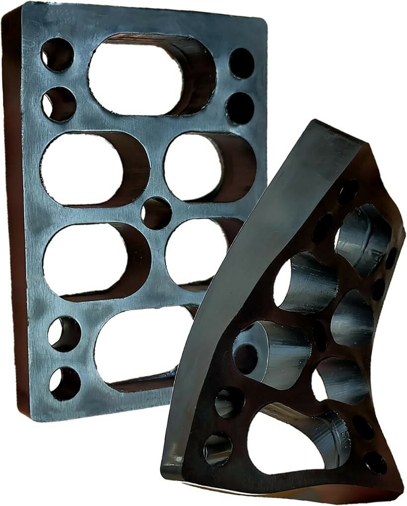 バリエーションコード : 2buu5fvydp商品コード2b25xi830p商品名WalnutSkate スケートボード ライザー パッド 2枚 ショック 吸収 PU ソフト ウレタン製 ウィールバイト スケート デッキ ひび割れ 防止 振動 軽減 スケボー ペニー ロングボード サーフスケート クルーザー トラック 車高調性 SKATEBOARD RISER SHOCK PADSブランドWALNUT　SKATEカラー8mmx14mm アングル BLACK「高品質」ゴム特有の臭いなし老化しにくいウレタン製(PU）で長寿命、かつ反発力に優れており弾きの力にも影響されにくい。ブッシングやウィールと同素材のスケートボード用品に最適な素材を使用。「振動吸収効果」振動吸収に優れていてゴムに比べ、気温に硬さが左右されにくく、ショックパッドの中で幅広い用途に適用可。「ショック吸収」膝への負担、騒音軽減、デッキ全体の振動を和らいでくれる為、よりストレスフリーなライドへ。またトラック取付けの際にできる縦のひび（PRESSURE CRACK)がこちらのショックパッドを使用する事でコンケーブの形に密着され、ひびができにくくなる「ウィールバイト防止」スケートボードウィールの大きさに合わせてショックパッドを重ねれば高さ調整が可能「使い方自由」使い方はスケートスタイルに合わせて自由に加工可厚みの微調整、トラックの形に合わせての切りとり（中にはドロップスルーデッキ用に半分に切ったり穴をあけたりする利用者様もいます）※ 他ネットショップでも併売しているため、ご注文後に在庫切れとなる場合があります。予めご了承ください。※ 品薄または希少等の理由により、参考価格よりも高い価格で販売されている場合があります。ご注文の際には必ず販売価格をご確認ください。※ 沖縄県、離島または一部地域の場合、別途送料の負担をお願いする場合があります。予めご了承ください。※ お使いのモニタにより写真の色が実際の商品の色と異なる場合や、イメージに差異が生じることがあります。予めご了承ください。※ 商品の詳細（カラー・数量・サイズ 等）については、ページ内の商品説明をご確認のうえ、ご注文ください。※ モバイル版・スマホ版ページでは、お使いの端末によっては一部の情報が表示されないことがあります。すべての記載情報をご確認するには、PC版ページをご覧ください。＊スケートボードは他のスポーツと同様、大怪我するリスクがあります。自分のレベルに合ったトリックをして安全装備を装着して交通ルールを守りながら安全なスケートボードを心がけて楽しんでください。