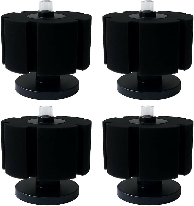 バリエーションコード : 2b9nkuqc16商品コード2b9nw84gq5商品名ラブピーシー 水槽フィルター メダカ アクアリウム エアーポンプ エビ 金魚 熱帯魚 エアレーション バイオ 4個セットブランドLovep.cカラーブラックバイオスポンジフィルターは、水槽内のエアレーション（酸素供給）と濾過を同時に行い、細かい泡で水中にしっかり酸素を送り込む事で、グッピーや熱帯魚、金魚、ベタなどの観賞魚に活力を与える水質環境を作り出し、健康を促進する事ができます。また、スポンジの目が非常に細かく作られているため、稚魚や小魚の吸い込みを防止し、安心して稚魚を育成できます。静音設計で、エアーポンプに接続するだけで簡単に稼働します。静かに作動するため、寝室やリビングでの設置、夜間のアクアリウムにも安心してご使用いただけます。生活音の邪魔にならず、魚の自然な動きと共にリラックスした時間をお楽しみいただけます。水槽フィルタースポンジは、投げ込み式濾過で効率よく汚れを取り除き、クリアな水質改善をサポートします。取り付けは非常に簡単で、投げ込むだけでセット完了です。初心者でもすぐにご利用いただけます。このフィルターは長期間の使用でも効果的にろ過を行い、汚れてきたら、カルキ抜きした水で手洗いする事で繰り返し使用できます。交換頻度を抑えられるためコストパフォーマンスに優れています。高密度スポンジを使用している事により、水槽内の細かなゴミをしっかりとキャッチする事ができます。常時設置しておくだけで、水槽内の水質をクリアに保つ効果があります。初心者からベテランまで幅広く簡単に使用できるスポンジフィルターです。アクアリウムの水質改善に欠かせないフィルターとしてご利用下さい。※ 他ネットショップでも併売しているため、ご注文後に在庫切れとなる場合があります。予めご了承ください。※ 品薄または希少等の理由により、参考価格よりも高い価格で販売されている場合があります。ご注文の際には必ず販売価格をご確認ください。※ 沖縄県、離島または一部地域の場合、別途送料の負担をお願いする場合があります。予めご了承ください。※ お使いのモニタにより写真の色が実際の商品の色と異なる場合や、イメージに差異が生じることがあります。予めご了承ください。※ 商品の詳細（カラー・数量・サイズ 等）については、ページ内の商品説明をご確認のうえ、ご注文ください。※ モバイル版・スマホ版ページでは、お使いの端末によっては一部の情報が表示されないことがあります。すべての記載情報をご確認するには、PC版ページをご覧ください。チューブにつないで水槽内に投げ込むだけですぐにお使いいただけます。