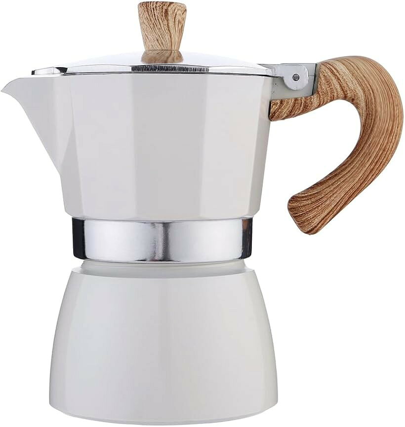 バリエーションコード : 2b98ckxudi商品コード2b98cuvotk商品名エスプレッソメーカー 直火式 コンロ対応サイズ確認必須 ガスコンロ 3カップ 3杯 150ml マキネッタ モカポット アウトドア キャンプ 小型 小さい 日本語説明書付きブランド+kuRoカラーホワイトサイズ等3カップ（150ml）3カップ（150ml）のエスプレッソメーカーです。※ 他ネットショップでも併売しているため、ご注文後に在庫切れとなる場合があります。予めご了承ください。※ 品薄または希少等の理由により、参考価格よりも高い価格で販売されている場合があります。ご注文の際には必ず販売価格をご確認ください。※ 沖縄県、離島または一部地域の場合、別途送料の負担をお願いする場合があります。予めご了承ください。※ お使いのモニタにより写真の色が実際の商品の色と異なる場合や、イメージに差異が生じることがあります。予めご了承ください。※ 商品の詳細（カラー・数量・サイズ 等）については、ページ内の商品説明をご確認のうえ、ご注文ください。※ モバイル版・スマホ版ページでは、お使いの端末によっては一部の情報が表示されないことがあります。すべての記載情報をご確認するには、PC版ページをご覧ください。「3カップの約150ml」容量：3カップ分（150ml）、サイズ：高さ15.5cm、底部直径9cm 「ご自宅で気軽にエスプレッソが楽しめる」エスプレッソメーカーやモカポット、マキネッタなどと言われ、高価なエスプレッソマシンを買わずにエスプレッソがどこでも楽しめます。「対応熱源」ガスコンロ、ハロゲンヒーター が対応していますが、コンロのサイズによっては五徳やインダクションプレートが必要です。「洗練されたデザイン」シンプルモダンでスタイリッシュなのに可愛いいデザインのエスプレッソメーカー（モカポット）です。コーヒーの味はもちろん極上のコーヒー体験をお届けします。「高品質材料」高品質のアルミニウム素材で作られているため汚れ、臭い、腐食、変形など強く、安全で耐久性があります。「水洗いでOK」コーヒーを馴染ませていくことでより深みのある味わいになっていきます。そのため洗浄は水洗いで大丈夫です。「場所を選ばないお手軽さ」-軽くて丈夫なアルミニウムから作られたエスプレッソメーカーは、家庭での使用、職場での使用、さらにはアウトドアやキャンプでの使用にも適しています。