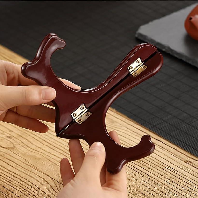 サイズ　：高さ 約14cm 幅 約3cm～12cm 奥行 約9.5cm※ 他ネットショップでも併売しているため、ご注文後に在庫切れとなる場合があります。予めご了承ください。※ 品薄または希少等の理由により、参考価格よりも高い価格で販売されている場合があります。ご注文の際には必ず販売価格をご確認ください。※ 沖縄県、離島または一部地域の場合、別途送料の負担をお願いする場合があります。予めご了承ください。※ お使いのモニタにより写真の色が実際の商品の色と異なる場合や、イメージに差異が生じることがあります。予めご了承ください。※ 商品の詳細（カラー・数量・サイズ 等）については、ページ内の商品説明をご確認のうえ、ご注文ください。※ モバイル版・スマホ版ページでは、お使いの端末によっては一部の情報が表示されないことがあります。すべての記載情報をご確認するには、PC版ページをご覧ください。シンプルなデザインで、モダン・家具調のお仏壇におすすめの見台です。