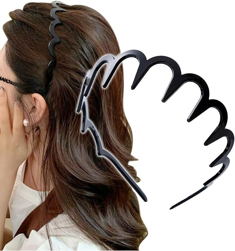 バリエーションコード : 2b9t0nxfj3商品コード2b9t01gl8g商品名カチューシャ 髪留め ヘアバンド くし付ヘッドバンド コーム付きカチューシャブランドHerbeluemily(ハベルミリィ)カラーブラックサイズ等中「男女両用で使用できるアイテム」ショートヘア、ミディアムヘア、ロングヘアなど、髪の長さに関わらずに使用可能なツメ付きカチューシャ。しっかり髪をホールドしてまとめ上げます。「しなやかな耐久性」しなやかな素材で耐久性に優れているだけではなく、頭の形にしっかりフィットし、快適な着け心地を実現。＊長時間つけていると痛みを感じる可能性がございます。その際は無理をせずすぐに外して時間をおいてください。「様々なシーンで活躍」洗顔やスキンケア、メイク時のまとめ髪に。またスポーツや運動などのアクティブなシーンなど日常の様々なシーンで大活躍します。「選べるカラー」使いやすいブラックとブラウン(べっこう柄)をご用意しました。普段の使用用途や、髪の毛のお色などと合わせてお好みのものをお選びください。セットでのご購入もおすすめです。「商品仕様」カチューシャ：約14cmx約12cmx約3.5cm※ 他ネットショップでも併売しているため、ご注文後に在庫切れとなる場合があります。予めご了承ください。※ 品薄または希少等の理由により、参考価格よりも高い価格で販売されている場合があります。ご注文の際には必ず販売価格をご確認ください。※ 沖縄県、離島または一部地域の場合、別途送料の負担をお願いする場合があります。予めご了承ください。※ お使いのモニタにより写真の色が実際の商品の色と異なる場合や、イメージに差異が生じることがあります。予めご了承ください。※ 商品の詳細（カラー・数量・サイズ 等）については、ページ内の商品説明をご確認のうえ、ご注文ください。※ モバイル版・スマホ版ページでは、お使いの端末によっては一部の情報が表示されないことがあります。すべての記載情報をご確認するには、PC版ページをご覧ください。