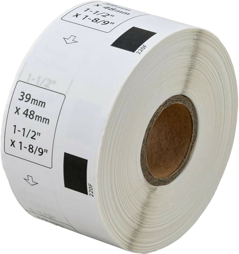 バリエーションコード : 2bip1l44yv商品コード2bip1lwhis商品名互換品 DK-1220 ブラザー 互換 ラベル 1ロール brother QL-700 / QL-800 / QL-820NWB 等にブランド互換ラベルLaboサイズ等1ロール・強粘着でしっかり貼れる・コーティング付で水や汚れに強い・ペラペラではなくしっかり紙厚がありコシのあるラベル・ブラック包装で紫外線等による保管中の日焼け、黄ばみを防止・包装中身は高品質でありながら無駄なパッケージや包装コストを省き、徹底的なコストダウンでお求めやすい価格設定️対応プリンタ　ブラザーP-touch　️QL-550　️QL-650TD　️QL-700　️QL-720NW　️QL-800　️QL-820NWB　️QL-820NWBc　️QL-1050　️QL-1115NWBなどDKラベル、DKテープ対応のプリンタであれば全てのプリンターで印刷できます。ラベルサイズ：幅39mmx縦48mm　1ロール620枚　宛名ラベル　食品表示用ラベル　検体ラベル　商品ラベル　せどり、FBAなどのバーコードラベル等様々な用途にお使い頂けます。初めてご注文される方は、DK-1220互換ラベル専用ホルダーが必ず必要です。ホルダーは何度でも使い回し可能です。ホルダーはラベルの型式毎に必要です（例えば、DK-1201用のホルダーはDK-1201のラベルにのみ利用可能です。DK-1201用のホルダーをDK-1209ラベルにはご利用頂けません）※ 他ネットショップでも併売しているため、ご注文後に在庫切れとなる場合があります。予めご了承ください。※ 品薄または希少等の理由により、参考価格よりも高い価格で販売されている場合があります。ご注文の際には必ず販売価格をご確認ください。※ 沖縄県、離島または一部地域の場合、別途送料の負担をお願いする場合があります。予めご了承ください。※ お使いのモニタにより写真の色が実際の商品の色と異なる場合や、イメージに差異が生じることがあります。予めご了承ください。※ 商品の詳細（カラー・数量・サイズ 等）については、ページ内の商品説明をご確認のうえ、ご注文ください。※ モバイル版・スマホ版ページでは、お使いの端末によっては一部の情報が表示されないことがあります。すべての記載情報をご確認するには、PC版ページをご覧ください。brother ブラザー DK-1220 互換 ラベル プレカットラベル 互換ラベルLabo互換ラベルLaboのブラザーDK1220ラベルでランニングコストを大幅削減。