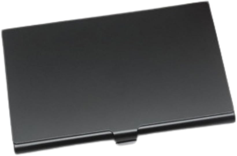 バリエーションコード : 2buu0k01j3商品コード2buuxtxgvt商品名薄型 カードケース ビジネス用 名刺ケース シンプル おしゃれ 軽量 カードホルダー 就活 社会人ブランドNASSIAカラーブラック「シンプルデザイン」シンプルで洗練されたデザインは、男女問わずどんなビジネスシーンにもマッチします。スタイリッシュな外観が、あなたのプロフェッショナルな印象をさらに引き立てます。「軽量で持ち運びやすい」軽量設計により、ポケットやバッグに入れてもかさばらず、持ち運びが簡単です。日常のビジネス活動をより快適にし、移動中でもストレスフリーで使用できます。「多用途」この名刺入れは、ビジネスだけでなく、プライベートな名刺やカードの収納にも最適です。多用途に使えるため、さまざまなシーンで活躍し、あなたの生活をより便利にします。「優秀デザイン」：機能性にこだわる人にとって、贅沢さと落ち着きを組み合わせたシンプルなデザインで、男女問わず使える名刺入れです。※ 他ネットショップでも併売しているため、ご注文後に在庫切れとなる場合があります。予めご了承ください。※ 品薄または希少等の理由により、参考価格よりも高い価格で販売されている場合があります。ご注文の際には必ず販売価格をご確認ください。※ 沖縄県、離島または一部地域の場合、別途送料の負担をお願いする場合があります。予めご了承ください。※ お使いのモニタにより写真の色が実際の商品の色と異なる場合や、イメージに差異が生じることがあります。予めご了承ください。※ 商品の詳細（カラー・数量・サイズ 等）については、ページ内の商品説明をご確認のうえ、ご注文ください。※ モバイル版・スマホ版ページでは、お使いの端末によっては一部の情報が表示されないことがあります。すべての記載情報をご確認するには、PC版ページをご覧ください。スタイリッシュで実用的な名刺入れ。ビジネスシーンにふさわしい高級感のあるデザインで、第一印象をスマートに演出します。ステンレス製のボディは耐久性に優れ、スリムで軽量ながら名刺をしっかり収納。片手で簡単に開閉でき、名刺の出し入れもスムーズ。レザー調の外装が手触り良く、男女問わず使用できます。就活や転職、昇進のお祝いなどのギフトにも最適。ビジネス、営業、商談、展示会など、あらゆる場面で活躍します。＊注意ください＊・写真の写り方により、実際の商品と異なって見える場合がございます。・サイズにつきましては若干の誤差が生じる場合がございます。・生産時期により、商品のデザインが若干異なる場合がございます。上記予めご了承の上お買い求めくださいませ。