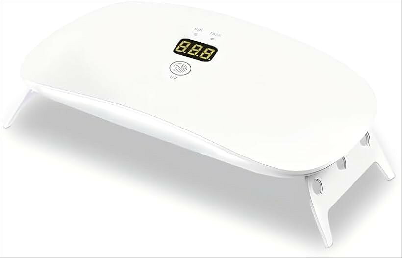 バリエーションコード : 2bux8u9g36商品コード2bu5h19tph商品名UVライト レジン用 硬化ライト 36W LEDネイルライト 折りたたみ式 ジェルネイル ライト UVレジンライト UVランプ 樹脂硬化用 UVレジンキット ジュエリー作り DIY クラフトブランドYOBTOPカラーホワイト「UV-LED二重光源のUVライト」36W UVライトは23個の最新UV-LED二重光源を備えており、波長(365nm+405nm)、速乾対応を実現、短時間で硬化が完了します。UVレンジ作業や快適なハンド/フットネイル体験を提供します。「2段階タイマー」uvライトには60秒、180秒の2段階タイマーが搭載されており、ニーズや好みに応じて選択することができます。スイッチをを毎回押すと、60秒、180秒硬化モードが切り替え、最長180秒をカスタマイズしたため、何度も操作を繰り返す必要はありません。「折りたたみ式」折りたたみ可能なデザインを採用しており、収納時のサイズはわずか23x13x3cmです。これにより、取り扱いやすく、保管も簡単であり、利用者の利便性が大幅に向上します。「多目的使用」UVレジンやUV接着剤の硬化だけでなく、 ほとんどすべてのジェルの硬化範囲に対応しています。手足両用、強力な硬化効果を持ちつつ、肌や目を優しく保護します。ベースジェル、トップジェル、カラージェル、ジェムストーンジェル、UVレジンなど、ほぼすべてのジェルタイプに対応します。「収納が簡単、2wayで使える」折り畳み式収納が簡単。2wayで使える: 手持 使えます、あしを広けてスタンドに.※ 他ネットショップでも併売しているため、ご注文後に在庫切れとなる場合があります。予めご了承ください。※ 品薄または希少等の理由により、参考価格よりも高い価格で販売されている場合があります。ご注文の際には必ず販売価格をご確認ください。※ 沖縄県、離島または一部地域の場合、別途送料の負担をお願いする場合があります。予めご了承ください。※ お使いのモニタにより写真の色が実際の商品の色と異なる場合や、イメージに差異が生じることがあります。予めご了承ください。※ 商品の詳細（カラー・数量・サイズ 等）については、ページ内の商品説明をご確認のうえ、ご注文ください。※ モバイル版・スマホ版ページでは、お使いの端末によっては一部の情報が表示されないことがあります。すべての記載情報をご確認するには、PC版ページをご覧ください。
