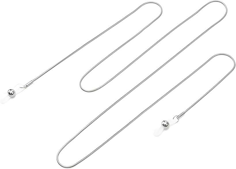 バリエーションコード : 2br0fr4jqh商品コード2br0h5yr1d商品名メガネチェーン チタン 金属アレルギー対応 軽量 錆びない 眼鏡ストラップ メンズ レディースブランドCOZENTAカラーシルバー「一生モノの純チタン製｜驚きの軽さと耐久性」 航空宇宙産業や医療機器にも使われる「純チタン」を採用。鉄の約半分の軽さでありながら、鋼に匹敵する強度を誇ります。長時間着用しても首や肩への負担が少なく、着けていることを忘れるほどの快適さを実現しました。「金属アレルギー対応｜デリケートな肌にも安心」 チタンはイオン化しにくいため、金属アレルギーを起こしにくい生体適合性の高い素材です。汗をかきやすい季節や、直接肌に触れるシーンでも安心してお使いいただけます。「水・汗に強く、永遠に錆びない」 耐食性に非常に優れており、海やプール、雨の日の外出でも錆びる心配がありません。汚れが気になったら水洗いも可能。変色しにくいため、美しい輝きが半永久的に持続します。「洗練されたミニマルデザイン｜男女兼用」 ビジネスシーンからカジュアル、フォーマルまで幅広く馴染む、上品で細身のチェーン設計。ブラック、ゴールド、シルバーの3色展開で、メガネのフレームやファッションに合わせてお選びいただけます。「多機能3WAY仕様｜紛失・落下防止」 高弾性シリコンパーツにより、様々な太さのテンプルにしっかりフィット。メガネチェーンとしてだけでなく、先端の金具を繋げば「ネックレス」や「マスクチェーン」としても活用できる便利なマルチ設計です。・全ての人にアレルギーが起こらないわけではありません※ 他ネットショップでも併売しているため、ご注文後に在庫切れとなる場合があります。予めご了承ください。※ 品薄または希少等の理由により、参考価格よりも高い価格で販売されている場合があります。ご注文の際には必ず販売価格をご確認ください。※ 沖縄県、離島または一部地域の場合、別途送料の負担をお願いする場合があります。予めご了承ください。※ お使いのモニタにより写真の色が実際の商品の色と異なる場合や、イメージに差異が生じることがあります。予めご了承ください。※ 商品の詳細（カラー・数量・サイズ 等）については、ページ内の商品説明をご確認のうえ、ご注文ください。※ モバイル版・スマホ版ページでは、お使いの端末によっては一部の情報が表示されないことがあります。すべての記載情報をご確認するには、PC版ページをご覧ください。「一生モノの純チタン製｜驚きの軽さと耐久性」 航空宇宙産業や医療機器にも使われる「純チタン」を採用。鉄の約半分の軽さでありながら、鋼に匹敵する強度を誇ります。長時間着用しても首や肩への負担が少なく、着けていることを忘れるほどの快適なメガネチェーンです。