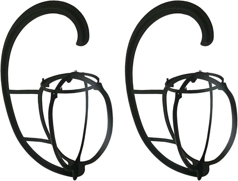 バリエーションコード : 2b8jf6j4u6商品コード2b8lwiogii商品名フック ウィッグスタンド 帽子かけ 保管ブランドSENYON(センヨン)カラーブラックサイズ等2個・サイズ： 40cm x 25cm x x 17cm 数量：3個 材質：プラスチック カラー：ブラック・フックがついているため、吊るして干すことができ、ロングウィッグでも可能です。吊るすことで、ウィッグの毛が汚れたり、クセがつきません。また、押入れやクローゼットなどにかけて保管することもできます。・ウィッグをブラッシングする時は普段、使用している地毛ブラシではなく、ウィッグ専用のブラシをご使用ください。洗濯したウィッグや帽子、野球帽、ニット帽なども干せますので、洗濯ハンガーより早く乾かせます。・プラスチック製で部品は組み立てになっており、カチッとしっかり入れてください。このお品物は分解も可能で、旅行にも持って行けます。カラーはホワイトとブラックの2色があります。※ 他ネットショップでも併売しているため、ご注文後に在庫切れとなる場合があります。予めご了承ください。※ 品薄または希少等の理由により、参考価格よりも高い価格で販売されている場合があります。ご注文の際には必ず販売価格をご確認ください。※ 沖縄県、離島または一部地域の場合、別途送料の負担をお願いする場合があります。予めご了承ください。※ お使いのモニタにより写真の色が実際の商品の色と異なる場合や、イメージに差異が生じることがあります。予めご了承ください。※ 商品の詳細（カラー・数量・サイズ 等）については、ページ内の商品説明をご確認のうえ、ご注文ください。※ モバイル版・スマホ版ページでは、お使いの端末によっては一部の情報が表示されないことがあります。すべての記載情報をご確認するには、PC版ページをご覧ください。​＊商品名：SENYONフックウィッグスタンド帽子かけ保管＊サイズ：40cmx25cm＊材質：プラスチック＊カラー：ブラック　または　ホワイト＊数量：1個・2個・3個＊フックがついているため、吊るして干すことができ、ロングウィッグでも可能です。吊るすことで、ウィッグの毛が汚れたり、クセがつきません。また、押入れやクローゼットなどにかけて保管することもできます。＊ウィッグをブラッシングする時は普段、使用している地毛ブラシではなく、ウィッグ専用のブラシをご使用ください。洗濯したウィッグや帽子、野球帽、ニット帽なども干せますので、洗濯ハンガーより早く乾かせます。＊プラスチック製で部品は組み立てになっており、カチッとしっかり入れてください。このお品物は分解も可能で、旅行にも持って行けます。カラーはホワイトとブラックの2色があります。