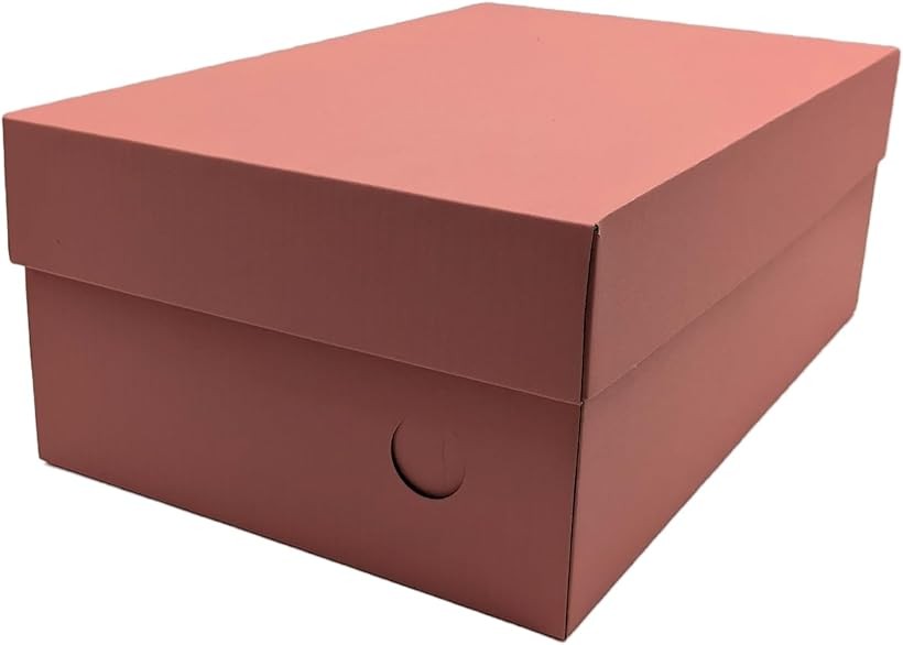 バリエーションコード : 2b9l90oplg商品コード2b9l9o89gn商品名靴収納ケース シューズボックス ピンク 靴箱 小物入れ ダンボール ボックス 5枚セットブランドAPOSITVカラーライトピンクサイズ等大ピンク色が超カワイイ。ダンボール素材の靴収納ケースです。小物入れでも可愛く収納。コスパ抜群の5枚セット。シューズボックスはダンボール製だからプラスチック製と比べて密閉性も少なく、通気性がいいので、 よりベストな状態で靴の保管が出来ます。シーズンオフの靴の収納に大活躍。ピンクカラー、シンプルデザインだから使い勝手もよく、靴以外にも書類、本、DVD、ちょっとした小物の収納、細かなモノの片付けなど、アイデア次第で 幅広く便利に使えます。お部屋を好きな色で可愛く、楽しく収納しましょう。靴収納ケースはダンボール製で組み立てもラクラク。不要になっても捨てやすい。壊すのも簡単。環境にやさしい素材の靴箱です。サイズ：ライトピンクはやや大きめ/高さ約12cm 約20cm 約32cm ダークピンクは中ぐらいの大きさ 高さ約10cm 約19cm 約29cm※ 他ネットショップでも併売しているため、ご注文後に在庫切れとなる場合があります。予めご了承ください。※ 品薄または希少等の理由により、参考価格よりも高い価格で販売されている場合があります。ご注文の際には必ず販売価格をご確認ください。※ 沖縄県、離島または一部地域の場合、別途送料の負担をお願いする場合があります。予めご了承ください。※ お使いのモニタにより写真の色が実際の商品の色と異なる場合や、イメージに差異が生じることがあります。予めご了承ください。※ 商品の詳細（カラー・数量・サイズ 等）については、ページ内の商品説明をご確認のうえ、ご注文ください。※ モバイル版・スマホ版ページでは、お使いの端末によっては一部の情報が表示されないことがあります。すべての記載情報をご確認するには、PC版ページをご覧ください。