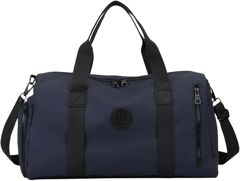 バリエーションコード : 2brwgwn0k3商品コード2brwg23k98商品名ボストンバッグ シンプル キャリーオン 2way 20l最大35l 乾湿分離ブランドFUPUTWOカラーネイビージムや旅行など幅広く活躍するボストンバッグです。年代や性別問わず使いやすさが魅力のシンプルなデザインながら、収納力にも優れ荷物の出し入れもしやすい、日常使いからお出かけまで対応する鞄です。素材は防水仕様の生地で、急な天候変化や水はねにも対応します。内部は水分が染みにくく衣類や小物を清潔に保ち持ち運べます。アウトドアや移動の多いシーンでも転機を気にせず持ち運べ利便性が高いです。持ち方を選べる2wayタイプで、手持ちと肩がけ両方に対応しています。取り外し可能なショルダーストラップとキャリーオン機能で、用途やシーンに応じて使い分けが出来るため移動時の負担を軽減します。容量は20l最大35lまで入り、内部の乾湿分離ポケットは濡れた荷物分けて収納可能です。便利なフロントポケットやサイドポケットにシューズ収納付きで、幅広いシーンに活躍する実用的なスポーツバッグです。「カラー」ブラック、グレー、レッド、ネイビー「素材」ポリエステル「サイズ」横43cm、高さ25cm、マチ21cm「重量」570g※ 他ネットショップでも併売しているため、ご注文後に在庫切れとなる場合があります。予めご了承ください。※ 品薄または希少等の理由により、参考価格よりも高い価格で販売されている場合があります。ご注文の際には必ず販売価格をご確認ください。※ 沖縄県、離島または一部地域の場合、別途送料の負担をお願いする場合があります。予めご了承ください。※ お使いのモニタにより写真の色が実際の商品の色と異なる場合や、イメージに差異が生じることがあります。予めご了承ください。※ 商品の詳細（カラー・数量・サイズ 等）については、ページ内の商品説明をご確認のうえ、ご注文ください。※ モバイル版・スマホ版ページでは、お使いの端末によっては一部の情報が表示されないことがあります。すべての記載情報をご確認するには、PC版ページをご覧ください。
