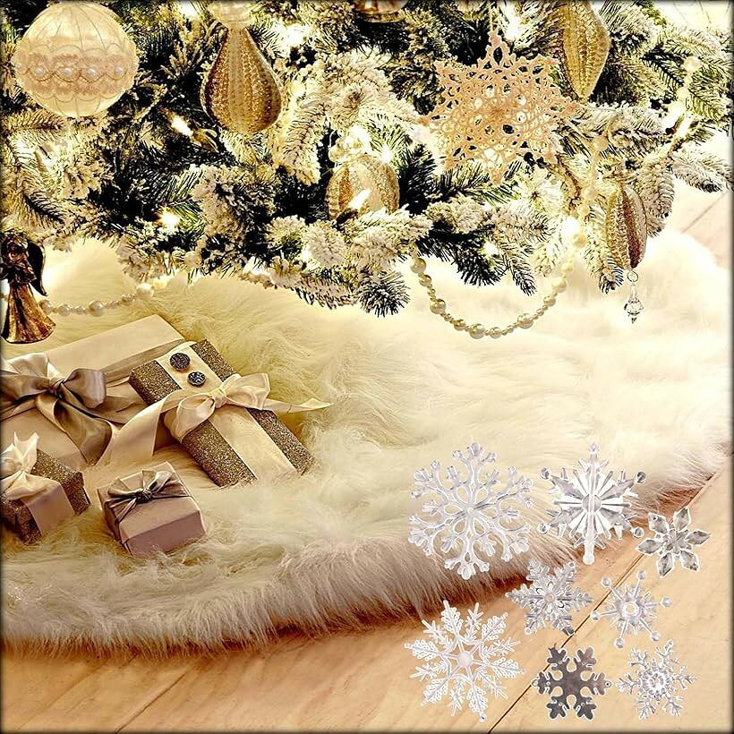 バリエーションコード : 2brf8vkyvi商品コード2buphkyu5w商品名クリスマス ツリー 足元 隠し christmas decorations 飾り ボトムブランドSunny ＆ Sunnyカラーボトムカバーサイズ等78cm「ふわふわフェイクファーの贅沢スカート」まるで雪の上にツリーが立っているような高級感。柔らかいフェイクファー素材が温かみのある雰囲気を演出し、ツリーの足元を美しく隠します。かわいらしさ、高級感もあって一気に華やかに「3サイズ展開で自由なデコレーション」78cm・90cm・122cmの3サイズ。お部屋の広さやツリーの高さに合わせて最適なサイズを選べます。収納時は小さく畳めて便利「クリスタルオーナメント付き」透明感のあるオーナメントが光を反射し、ツリーの足元にきらめきをプラス。ナチュラルにもゴージャスにもマッチします「取付簡単テープ式」背面はテープ仕様で、ツリーを動かさずにサッと装着OK。忙しい飾り付けもストレスなし「ふんわり立体感で写真映え抜群」SNS投稿でも印象的なビジュアルに。ツリー下のプレゼントやデコレーションが一層引き立ちます「用途いろいろ」家庭用はもちろん、カフェ・ショップ・イベント会場・撮影スタジオなど、幅広いシーンで雰囲気づくりに最適「落ち着いた無地デザイン」ホワイトを基調にした無地タイプで、どんなカラーのツリーやオーナメントにも自然に調和「裏面フェルト仕様」滑りにくく安定感のあるフェルト素材で、床へのキズを防止。お子様やペットがいる家庭でも安心「高品質ソフトファブリック」ふわふわで触り心地が良く、繰り返し使えるしっかりとした厚み。毎年のクリスマスを彩ります「プレゼントや撮影にもおすすめ」ツリー下にプレゼントを置けば、まるで映画のワンシーンのよう。おしゃれな冬の空間を演出します※ 他ネットショップでも併売しているため、ご注文後に在庫切れとなる場合があります。予めご了承ください。※ 品薄または希少等の理由により、参考価格よりも高い価格で販売されている場合があります。ご注文の際には必ず販売価格をご確認ください。※ 沖縄県、離島または一部地域の場合、別途送料の負担をお願いする場合があります。予めご了承ください。※ お使いのモニタにより写真の色が実際の商品の色と異なる場合や、イメージに差異が生じることがあります。予めご了承ください。※ 商品の詳細（カラー・数量・サイズ 等）については、ページ内の商品説明をご確認のうえ、ご注文ください。※ モバイル版・スマホ版ページでは、お使いの端末によっては一部の情報が表示されないことがあります。すべての記載情報をご確認するには、PC版ページをご覧ください。