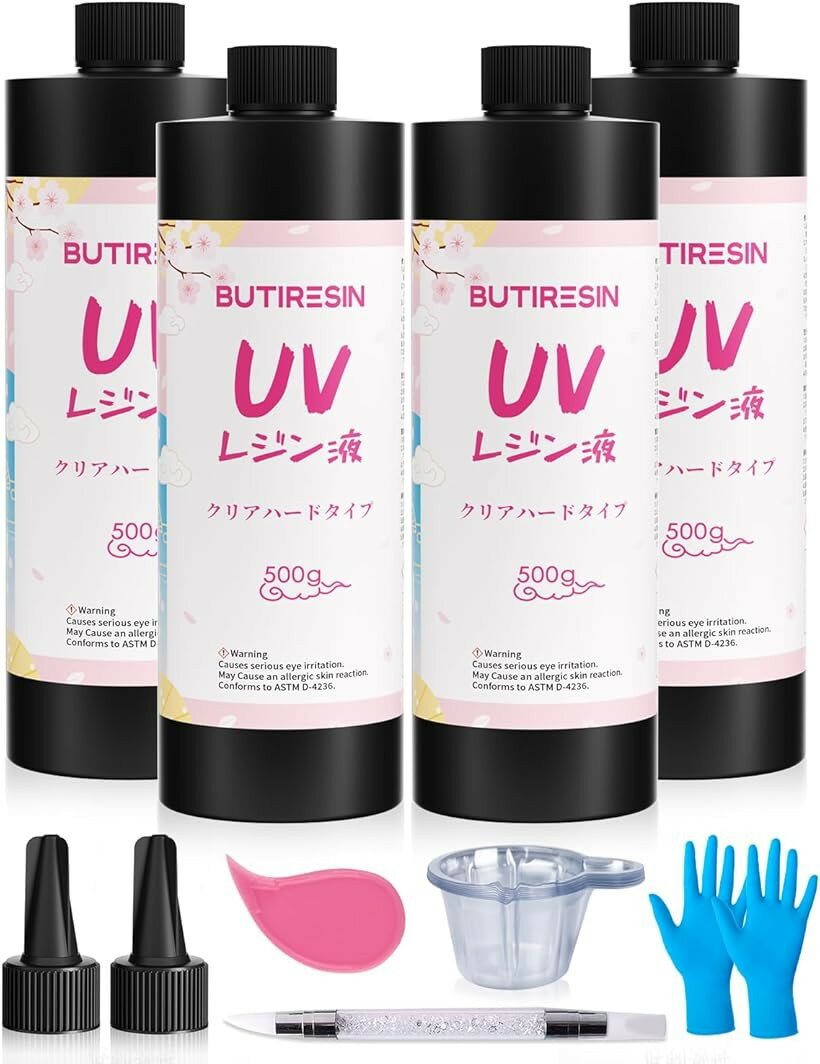 バリエーションコード : 2buv8qio8n商品コード2buk19vgch商品名BUTIRESIN UVレジン液 2000g レジン液 大容量 高い透明 急速に硬化 詰替用 クリアハードタイプ 幅広い用途とDIY 操作アクセサリが付属ブランドButiResinカラー透明感サイズ等2000g「クリア透明 ＆ 耐黄変性」BUTIRESIN UVレジン液は、硬化後も水晶のように澄んだ透明感を維持します。長期間経っても黄ばみにくく、作品の美しさを保ちます。さらに着色剤とも均一に混ざり、鮮やかな発色が楽しめます。「粘度がちょうど良く扱いやすい」ほどよい粘度で、細かなモールドや複雑な形状にもスムーズに流し込み可能。気泡も入りにくく、着色剤や封入素材ともきれいに馴染みます。DIY初心者でも安心して、美しい作品が簡単に作れます。「幅広い用途とDIY」アートジュエリーやDIY工芸、レジンコーティング、装飾などに最適です。観賞用の手作り作品として楽しめるほか、家族や友人、恋人、子供へのプレゼントにもぴったり。大切な人への贈り物にも最良の選択です。「BUTIRESIN UV レジン キット」大容量 500gx4本のUVレジン液。高透明・速硬化・黄変しにくい高品質タイプで、アクセサリー制作やDIYに最適です。ノズルキャップで液量を正確に調整可能。手袋は手をしっかり保護し、オープナーで簡単に開封できます。シリコンペンと混合カップ付きで作業もスムーズ。さらに詳しい説明書付きで、初心者でも安心してご使用いただけます。※ 他ネットショップでも併売しているため、ご注文後に在庫切れとなる場合があります。予めご了承ください。※ 品薄または希少等の理由により、参考価格よりも高い価格で販売されている場合があります。ご注文の際には必ず販売価格をご確認ください。※ 沖縄県、離島または一部地域の場合、別途送料の負担をお願いする場合があります。予めご了承ください。※ お使いのモニタにより写真の色が実際の商品の色と異なる場合や、イメージに差異が生じることがあります。予めご了承ください。※ 商品の詳細（カラー・数量・サイズ 等）については、ページ内の商品説明をご確認のうえ、ご注文ください。※ モバイル版・スマホ版ページでは、お使いの端末によっては一部の情報が表示されないことがあります。すべての記載情報をご確認するには、PC版ページをご覧ください。恋人や自分のためにDIYリングやジュエリーを作りたいですか. BUTIRESIN UV樹脂はあなたの最初の選択です。高光沢でマッチする着色剤 - グローグリッター着色剤とクラフト顔料パウダーと互換性があり、高光沢UV樹脂です。黄色ではありません - 硬化後6か月間は黄色ではありません。型とクイックキュア - プラスチック型シリコン型に対応し、速乾性硬化UV樹脂。推奨される使用シナリオ ジュエリー、木材、金属鋼、アートワーク描画、キャンバス絵画、木工彫刻、花、イヤリング、ネックレス、リング、キーチェーン、ヘアスティック、その他のクリエイティブなプロジェクト。製品構成 2000g UV樹脂 UV樹脂対エポキシ樹脂 UV樹脂はブレンドせずに直接使用できます。エポキシ樹脂は24時間以上の待機時間を要し、UV樹脂は数分で使用でき、紫外線で優れた樹脂作品を生み出します。ご注意 1. BUTIRESIN UVレジン 2000gを使用する前に、説明書をよく確認してください。2. お子様の手の届かないところに保管してください。未成年者は家族と一緒にご使用ください。3. 風通しの良い場所で使用してください。UV樹脂は湿気や高温に非常に敏感なので、涼しく乾燥した場所に保管してください。4. カビの底が正常に結露するため、カビの前面と背面を照射するために紫外線を使用してください。