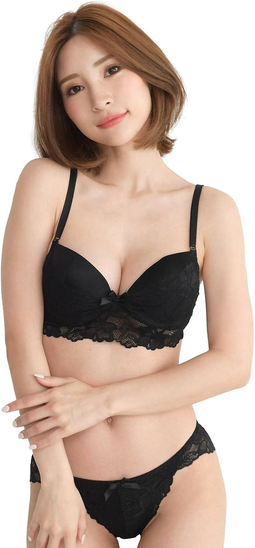 バリエーションコード : 2b4u31lnkn商品コード2b69pd1vck商品名レディース ブラ ブラジャー ショーツ 上下 セット カラバリ シンプル レース 勝負 下着 ブラック C65ブランドLaulea Akoakoaカラーブラックサイズ等C65・「内容」総レースブラジャー＆ショーツセット・「カラー」 エメラルド エンジ グレー ストロベリー ダークグレー ダークブルー パープル ブラック モスグリーン ラベンダー ホワイト 「サイズ」 B65 B70 B75 C65 C70 C75 D65 D70 D75・「特徴」ストラップ取り外し可能/パッドポケットあり/下厚カップ（取り外しパッド15mm）/ワイヤーあり/サイドボーンあり/透け感・伸縮性あり/ショーツフルバック/バックレース/2x3ホック・「素材」 ポリエステル/ナイロン/その他・日本規格の海外製造品でございます。品質はMade in Japanと比較しても遜色はございません。クオリティの高い品質でご提供させていただいております。※ 他ネットショップでも併売しているため、ご注文後に在庫切れとなる場合があります。予めご了承ください。※ 品薄または希少等の理由により、参考価格よりも高い価格で販売されている場合があります。ご注文の際には必ず販売価格をご確認ください。※ 沖縄県、離島または一部地域の場合、別途送料の負担をお願いする場合があります。予めご了承ください。※ お使いのモニタにより写真の色が実際の商品の色と異なる場合や、イメージに差異が生じることがあります。予めご了承ください。※ 商品の詳細（カラー・数量・サイズ 等）については、ページ内の商品説明をご確認のうえ、ご注文ください。※ モバイル版・スマホ版ページでは、お使いの端末によっては一部の情報が表示されないことがあります。すべての記載情報をご確認するには、PC版ページをご覧ください。(左上から)ブラック/エンジ/ストロベリー/グレー/モスグリーン(左上から)パープル/ダークグレー/エメラルド/ラベンダー/ダークブルーサイズB65-75/C65-75/D65-75素材ポリエステル/ナイロン/その他特徴ストラップ取り外し可能/パットポケットあり/レモンパット付き/ワイヤーあり＊注意＊商品によっては若干の誤差（1～2センチ）が生じてしまう可能性もございます。商品についてのさらに詳しい情報は詳細をご確認ください。