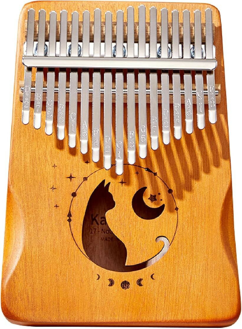 バリエーションコード : 2b2yvgpo6j商品コード2b2ycclg5q商品名カリンバ 猫 17キー Kalimba ネコ 木製 親指ピアノ サムピアノ フィンガーピアノ メープルブランドCicognaカラーメープル※ 他ネットショップでも併売しているため、ご注文後に在庫切れとなる場合があります。予めご了承ください。※ 品薄または希少等の理由により、参考価格よりも高い価格で販売されている場合があります。ご注文の際には必ず販売価格をご確認ください。※ 沖縄県、離島または一部地域の場合、別途送料の負担をお願いする場合があります。予めご了承ください。※ お使いのモニタにより写真の色が実際の商品の色と異なる場合や、イメージに差異が生じることがあります。予めご了承ください。※ 商品の詳細（カラー・数量・サイズ 等）については、ページ内の商品説明をご確認のうえ、ご注文ください。※ モバイル版・スマホ版ページでは、お使いの端末によっては一部の情報が表示されないことがあります。すべての記載情報をご確認するには、PC版ページをご覧ください。三日月のお月様を眺めるネコがキュート。木目調が美しいカリンバです。カリンバは、キーを指で弾いて演奏する、アフリカの民族楽器。「親指ピアノ」「サムピアノ」「フィンガーピアノ」とも呼ばれるカリンバは、演奏方法がカンタンで初心者でも気軽に挑戦できます。視覚的にも楽しめる。大人女子にもぴったりな甘すぎないねこデザインが魅力。両端にくびれがついているのでフィット感があり、長時間演奏しても疲れにくいです。おしゃれな猫デザインは艶やかで高級感があるため、お部屋に置いておくだけでも素敵なインテリアになります。カラーは、ブルー・メープル・テラコッタ・ブラウンの全4色。かわいい見た目とは裏腹に造りは本格的で、幅広い音楽を奏でられる17キー仕様です。心あたたまる優しい音色に耳を傾ければ、癒されること間違いなし。可愛いおやゆびピアノは持ち運びにも優れ、どこでも気軽に楽器演奏が楽しめます。ゲーム「どうぶつの森」にも登場して人気になりましたよね.　あつ森ファンへのプレゼントにもおすすめです。「素材」木製　「サイズ」約18cmx13cmx3.3cm　「キー数」17　「セット内容」カリンバ本体、チューニング用ハンマー、目印用シール　「注意」ロットによって色が異なる場合がございます。また撮影状況や光の当たり具合、ご覧になる環境（PCのモニタやスマホの画面）などにより、色合いが異なって見える場合があります。写真と実物では色や風合いが若干異なる場合がございますのでご了承ください。