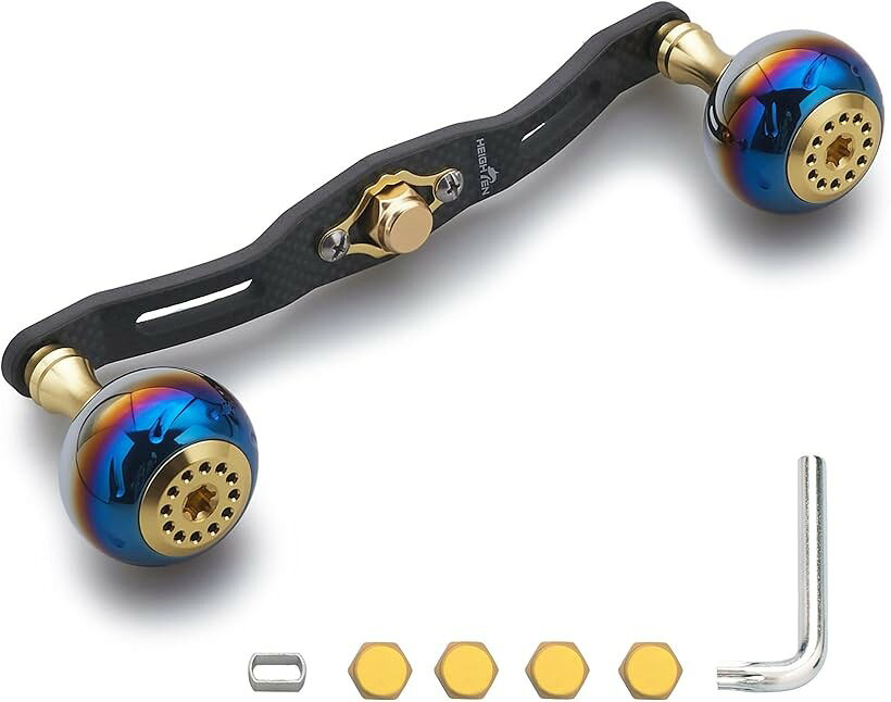 バリエーションコード : 2b2tuo1pd5商品コード2b2tuwuonc商品名リール ハンドル カーボン 30mmノブ搭載 シマノ SHIMANO ダイワ DAIWA アブ Abu 通用 ベイトリール 用 Aurora Series 120mm ゴールド 357ブランドHEIGHTENカラーゴールドサイズ等120mm・「特徴」超長軸芯距離130mm/120mm/110mmカーボンハンドル、厚さ4mmの1.5K炭素布のハンドル軽くて更に強度アップ。30mm人体工学デザインの握る感抜群のノブ搭載。・「サイズ」ハンドル軸心距離130mm/120mm/110mm、ノブ直径30mm 「総重」50g/48g/43.5g「素材」ハンドル - 1.5K炭素布のカーボン、ノブ - 70シリーズ航空アルミ。・「リールハンドル付属」4x7mmセンターナット2個、5x8mmセンターナット2個、転換スリープ1個、レンチ1個。・「適応機種」取付部4x7mm、5x8mmのDAIWA， SHIMANO， ABU GARCIAのベイトリールに適用。※ 他ネットショップでも併売しているため、ご注文後に在庫切れとなる場合があります。予めご了承ください。※ 品薄または希少等の理由により、参考価格よりも高い価格で販売されている場合があります。ご注文の際には必ず販売価格をご確認ください。※ 沖縄県、離島または一部地域の場合、別途送料の負担をお願いする場合があります。予めご了承ください。※ お使いのモニタにより写真の色が実際の商品の色と異なる場合や、イメージに差異が生じることがあります。予めご了承ください。※ 商品の詳細（カラー・数量・サイズ 等）については、ページ内の商品説明をご確認のうえ、ご注文ください。※ モバイル版・スマホ版ページでは、お使いの端末によっては一部の情報が表示されないことがあります。すべての記載情報をご確認するには、PC版ページをご覧ください。高精度CNCマシンカット加工高品質70シリーズアルミニウム素材で軽く、強く仕上がっているダイワ(Daiwa)、シマノ(Shimano)、アブかルシア(Abu Garcia)に取り付けが可能人体工学と滑り止め設計でグリップ感が体感できる、質感も良くハンドル部のステンレス材質ベアリングも精度良く回転、手にフィットするノブに変えることで、コントロール性能が上がり、一日中巻いても疲れない。シャフトとハンドルをリベットで固定して非常に安定してリーリングができ、巻きスピードにムラが出にくいし、偏心回転しない。