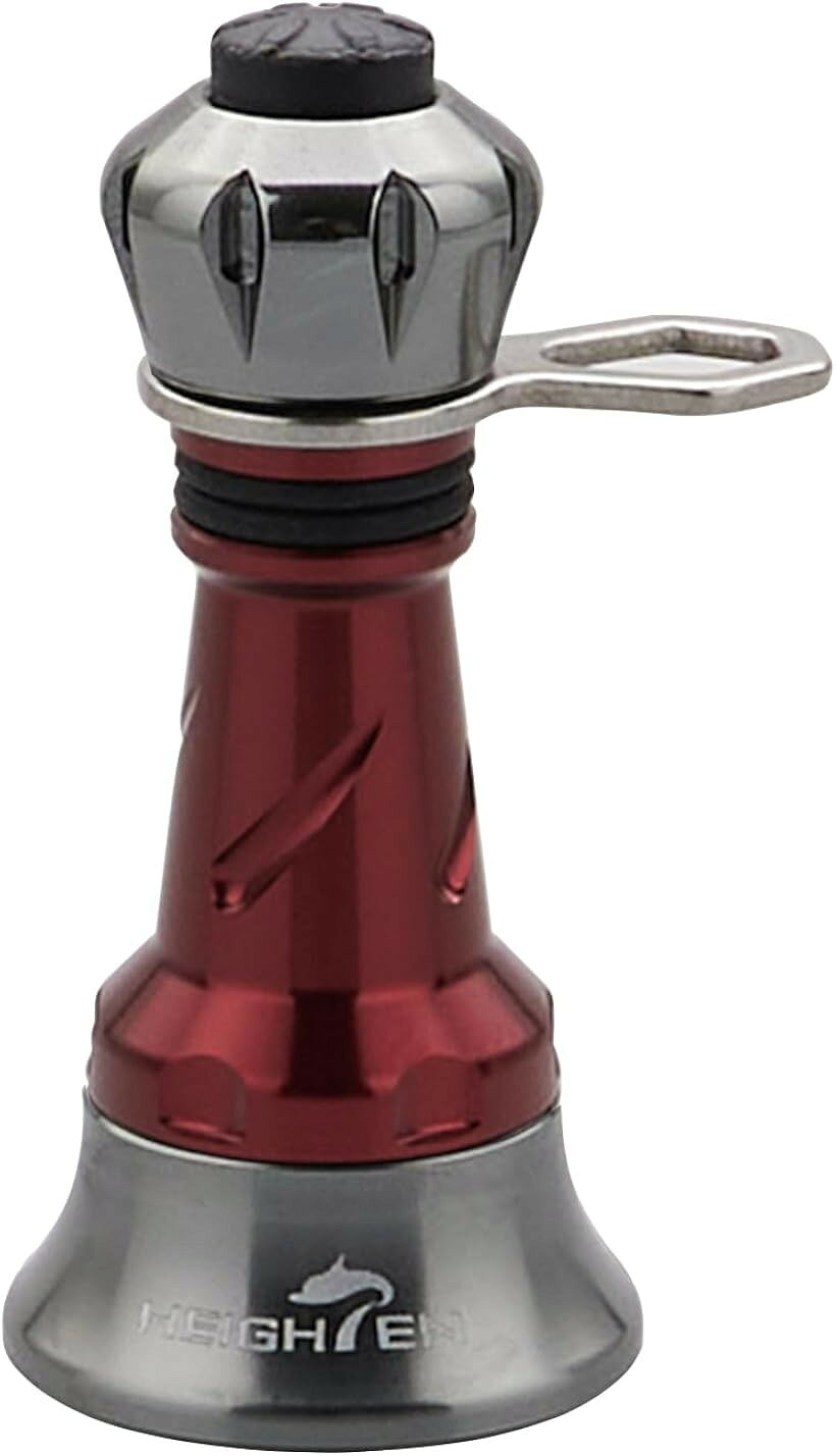 バリエーションコード : 2bu952yv1t商品コード2brhqpn400商品名リール スタンド 不可折り畳むシマノ SHIMANO ダイワ DAIWA スピニングリール 通用 夜光 フックキーパー ラインストッパーブランドHEIGHTENカラーワインレッド＆ガンメタルサイズ等38mm特徴:「不可折り畳む」1)先端部シリカゲル製でリールを置き傷から守る、2)シマノ＆ダイワ共用、3)夜光キャップ付属、4)フックキーパー、フックホルダー、5)ラインストッパー、6)水の侵入をブロック。製品仕様: 本体長さ: 38mm / 48mm。自重: 5.3g / 5.8g、材質：航空アルミ、耐腐食性能を持つ、海釣りもご安心。対応機種: シマノ(SHIMANO)/ダイワ(DAIWA)のネジ込み式リール通用 (2種類のソケット付属、シマノ用ソケット元から製品に装着しておる)。リールを置き傷から守る: キャップの先端部に摩擦に強いシリカゲル製の部品があり、デリケートなラインやリールを置き傷から守るリールスタンド。夜光キャップ: 繰り返し使用できる夜光材料で作り、光でしばらく照射した後、4時間以上連続発光することができる。フックキーパー: 先端部がフックキーパーとなりルアーのフックを引っ掛けることが出来るようになる。ラインストッパー: 中央部分にはOリングを使用したラインストッパーも装備し、2本のOリングにラインを挟むことにより、ラインストッパーとして使用することができます。餌木などフックキーパーが使いづらいものでも保持できるようになっている。水の侵入をブロック: アルミキャップおよびリールを装着する部分には、ゴム製Oリングで水の侵入をブロック。モノづくりの本質は細部。見た目だけではなく、細部にも一切手を抜かないこだわりが詰め込まれている。※ 他ネットショップでも併売しているため、ご注文後に在庫切れとなる場合があります。予めご了承ください。※ 品薄または希少等の理由により、参考価格よりも高い価格で販売されている場合があります。ご注文の際には必ず販売価格をご確認ください。※ 沖縄県、離島または一部地域の場合、別途送料の負担をお願いする場合があります。予めご了承ください。※ お使いのモニタにより写真の色が実際の商品の色と異なる場合や、イメージに差異が生じることがあります。予めご了承ください。※ 商品の詳細（カラー・数量・サイズ 等）については、ページ内の商品説明をご確認のうえ、ご注文ください。※ モバイル版・スマホ版ページでは、お使いの端末によっては一部の情報が表示されないことがあります。すべての記載情報をご確認するには、PC版ページをご覧ください。「特徴」「不可折り畳む」1)先端部シリカゲル製でリールを置き傷から守る、2)シマノ＆ダイワ共用、3)夜光キャップ付属、4)フックキーパー、フックホルダー、5)ラインストッパー、6)水の侵入をブロック。「製品仕様」本体長さ: 38mm / 48mm。自重: 5.3g / 5.8g、材質：航空アルミ、耐腐食性能を持つ、海釣りもご安心。「対応機種」シマノ(SHIMANO)/ダイワ(DAIWA)のネジ込み式リール通用 (2種類のソケット付属、シマノ用ソケット元から製品に装着しておる)。「付属品」1個のシマノ用ソケット(元から製品に装着しておる)、1個のダイワソケット、1個の夜光キャップ。「リールを置き傷から守る」キャップの先端部に摩擦に強いシリカゲル製の部品があり、デリケートなラインやリールを置き傷から守るリールスタンド。「夜光キャップ」繰り返し使用できる夜光材料で作り、光でしばらく照射した後、4時間以上連続発光することができる。「フックキーパー」先端部がフックキーパーとなりルアーのフックを引っ掛けることが出来るようになる。「ラインストッパー」中央部分にはOリングを使用したラインストッパーも装備し、2本のOリングにラインを挟むことにより、ラインストッパーとして使用することができます。餌木などフックキーパーが使いづらいものでも保持できるようになっている。「水の侵入をブロック」アルミキャップおよびリールを装着する部分には、ゴム製Oリングで水の侵入をブロック。モノづくりの本質は細部。見た目だけではなく、細部にも一切手を抜かないこだわりが詰め込まれている。