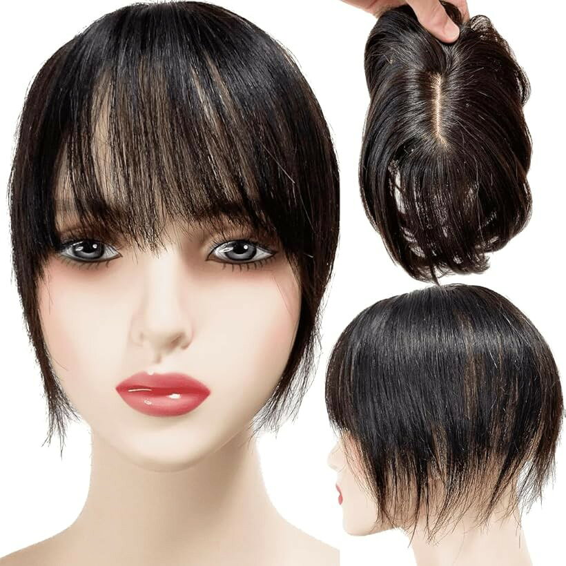 バリエーションコード : 2b4rs5n59r商品コード2b4sh0xp9u商品名部分ウィッグ 人毛100% ヘアピース トップピース トップカバー 白髪カバー 前髪ウィッグ 自然 部分カツラ 医療用 浮かない かつら 女性 レディース つむじ 頭頂部 ストレート 艶髪美人ミディアムブランドルスブリラーレ (Luce brillare)カラーナチュラルブラックサイズ等20cm「薬学博士監修」 機能形態の観点から毛髪と頭皮に優しいウィッグをプロデュース「セット内容」(1)状態：新品未使用品。付属品：部分ウィッグ、日本語取扱説明書 (A. メンテナンス法、B. 髪の癖の取り方、C. 装着方法 D. おすすめのヘアケア食べ物、E. おすすめのサプリメント)「極自然なI型つむじ」(2)特徴：「艶髪美人ミディアム」はつむじや頭頂部周りの薄毛や生え際の白髪にお悩みの、ウィッグ、付け毛、カツラ初心者に最適の商品。植毛方法にもこだわり、二重構造＆引き抜き式を採用。高級人毛100％の為、ヘアアイロン、ヘアカット、シャンプーも使用可「商品詳細」 (3)サイズ：ストレートセミロング フロント13cm トップ 23cm、バック 20cm、サイド 20cm　(4)重さ：約 32.0g　(5)カラー：ナチュラルブラック 黒色 (6)対象: レディース 女性 医療用 プレゼント 中高年 (7)用途: うぃっぐ ウィッグ かつら「空気透過性UP」(8)ベース: 強力固定ピンは3つで、より自然なつけ心地を再現致しました。地肌ソフトネットを用いている為、、あらゆる頭の形にフィットします。また地肌ソフトネットは空気透過性がとてもよく、快適、通気性、蒸し暑くない等の利点があります。「人生を変える」 (9)突発的な場面でどうしよう？例えば、急な冠婚葬祭・同窓会・帰省・婚活・友人との久しぶりの再会。髪が薄くなり始めたどうしよう？例えば、通勤・オンライン会議・営業。またそれ以外にも、薄毛・脱毛・白髪など。そんな皆様のお悩みにお答え致します。「Luce brillareの想い」 (10) Luce brillareはウィッグ・かつらを取り扱う国内ウィッグメーカーです。かつらは髪質・毛量・カラー・髪の長さなど、多くの要素を選択しなければなりません。しかしながら、かつらの実店舗は少なく、ネット通販店舗においても商品画像を加工しているところが点在しております。その結果、本来のかつらの状態が見えにくいことに問題を感じました。そこでLuce brillareは、リアルな画像を通じて「お客様に、より身近なウィッグ・かつら販売店」を目指します。「お客様へお願い」 (11)・当画像はヘアオイルにてセットしています。髪を傷めないように、セットしていない状態で梱包・発送致しております。従って、お客様のつむじや髪型に合わせてセットして頂く必要がございます。・お客様の髪の状態に合わせた髪のカットや色味の微調整が必要な場合がございます ・染料でカラーリングしている為、匂いがする場合がございます。一度水洗いしてドライヤー等で乾かして頂けますと匂いが取り除かれる場合がございます。・人毛ですので、髪の長さや重量が若干異なる場合がございます。※ 他ネットショップでも併売しているため、ご注文後に在庫切れとなる場合があります。予めご了承ください。※ 品薄または希少等の理由により、参考価格よりも高い価格で販売されている場合があります。ご注文の際には必ず販売価格をご確認ください。※ 沖縄県、離島または一部地域の場合、別途送料の負担をお願いする場合があります。予めご了承ください。※ お使いのモニタにより写真の色が実際の商品の色と異なる場合や、イメージに差異が生じることがあります。予めご了承ください。※ 商品の詳細（カラー・数量・サイズ 等）については、ページ内の商品説明をご確認のうえ、ご注文ください。※ モバイル版・スマホ版ページでは、お使いの端末によっては一部の情報が表示されないことがあります。すべての記載情報をご確認するには、PC版ページをご覧ください。