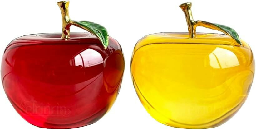 バリエーションコード : 2b64t6unci商品コード2b481c8206商品名林檎 クリスタル 風水 インテリア オブジェ 置物 癒し ガラス アップル ペーパーウェイト 赤黄 6cmブランドelrinカラー赤黄 6cm・リンゴ水晶6cm、赤黄2色1セットです。・クリスタルガラスで出来たかわいいリンゴの置物になります。リビングや玄関、机回りなどに置くとお部屋の邪魔にならないインテリアになります。・風水アイテムとしても使えます。それぞれの色で赤が恋愛・夫婦円満・人間関係に、黄色が金運・生命力の上昇、緑が仕事運・成長効果が望めます。・サイズ：直径6cm、プレスブローで仕上げたものです、多少傷がある場合がありますがご了承ください。※ 他ネットショップでも併売しているため、ご注文後に在庫切れとなる場合があります。予めご了承ください。※ 品薄または希少等の理由により、参考価格よりも高い価格で販売されている場合があります。ご注文の際には必ず販売価格をご確認ください。※ 沖縄県、離島または一部地域の場合、別途送料の負担をお願いする場合があります。予めご了承ください。※ お使いのモニタにより写真の色が実際の商品の色と異なる場合や、イメージに差異が生じることがあります。予めご了承ください。※ 商品の詳細（カラー・数量・サイズ 等）については、ページ内の商品説明をご確認のうえ、ご注文ください。※ モバイル版・スマホ版ページでは、お使いの端末によっては一部の情報が表示されないことがあります。すべての記載情報をご確認するには、PC版ページをご覧ください。カラー:赤黄6cmリンゴ水晶6cm、赤黄2色1セットです。クリスタルガラスで出来たかわいいリンゴの置物になります。リビングや玄関、机回りなどに置くとお部屋の邪魔にならないインテリアになります。風水アイテムとしても使えます。それぞれの色で赤が恋愛・夫婦円満・人間関係に、黄色が金運・生命力の上昇、緑が仕事運・成長効果が望めます。サイズ：直径6cm、プレスブローで仕上げたものです、多少傷がある場合がありますがご了承ください。