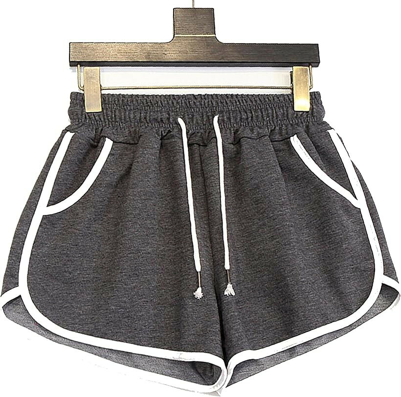 バリエーションコード : 2b645oqouu商品コード2b4cuquh46商品名ぴったり セクシー ショーパン 短パン ショートパンツ レディース 部屋着 ダークグレー XLブランドミラクルートカラーダークグレーサイズ等XL・素材構成: 90% ポリエステル， 10% コットン・スタンダードタイプ　白縁の大人気の無地ショートパンツです。オールシーズン大活躍アイテム。伸縮性もよく、ぴったりフィットし、サラサラした生地です。・前に2つのポケットがあります。丈が短く、セクシーに可愛く着こなせます。着回しアイテム。・ヨガ ジム などのスポーツクラブ。お散歩 ウォーキング ジョギング ランニング 日々のトレーニングにいかがでしょうか。・レギンス、スパッツと合わせて、登山やキャンプ、あらゆるレジャーで使用頂けます。もちろん、部屋着、パジャマ、ルームウェアとして、ちょっとそこまで等、ワンマイルウェアとして、サクッと履いて出かけられます。・「カラー」：ダークグレー / ライトグレー / ネイビー※ 他ネットショップでも併売しているため、ご注文後に在庫切れとなる場合があります。予めご了承ください。※ 品薄または希少等の理由により、参考価格よりも高い価格で販売されている場合があります。ご注文の際には必ず販売価格をご確認ください。※ 沖縄県、離島または一部地域の場合、別途送料の負担をお願いする場合があります。予めご了承ください。※ お使いのモニタにより写真の色が実際の商品の色と異なる場合や、イメージに差異が生じることがあります。予めご了承ください。※ 商品の詳細（カラー・数量・サイズ 等）については、ページ内の商品説明をご確認のうえ、ご注文ください。※ モバイル版・スマホ版ページでは、お使いの端末によっては一部の情報が表示されないことがあります。すべての記載情報をご確認するには、PC版ページをご覧ください。・素材構成: 90% ポリエステル， 10% コットン・スタンダードタイプ　白縁の大人気の無地ショートパンツです。オールシーズン大活躍アイテム。伸縮性もよく、ぴったりフィットし、サラサラした生地です。・前に2つのポケットがあります。丈が短く、セクシーに可愛く着こなせます。着回しアイテム。・ヨガ ジム などのスポーツクラブ。お散歩 ウォーキング ジョギング ランニング 日々のトレーニングにいかがでしょうか。・レギンス、スパッツと合わせて、登山やキャンプ、あらゆるレジャーで使用頂けます。もちろん、部屋着、パジャマ、ルームウェアとして、ちょっとそこまで等、ワンマイルウェアとして、サクッと履いて出かけられます。・「カラー」：ダークグレー / ライトグレー / ネイビー