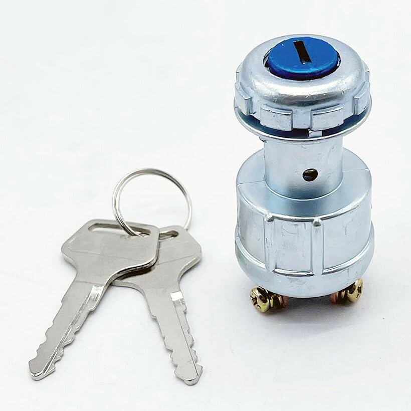バリエーションコード : 2b9tspkosc商品コード2b9tswo3l4商品名汎用 イグニッションスイッチ キーシリンダー OFF-ON-ST 3点 エンジン スタート スイッチ ST30 84510-87010 EN514000ブランドLEXORサイズ等大(ST30)汎用 エンジンスタート イグニッションスイッチ（キーシリンダー）OFF-ON-ST(3点)同等型番　ST30 84510-87010 EN514000汎用品の為、様々な車種に使用できると思います。旧車等にいかがでしょうか。「＊＊には使用できますか？」等の質問にはお答えしかねますのでご了承下さい。※ 他ネットショップでも併売しているため、ご注文後に在庫切れとなる場合があります。予めご了承ください。※ 品薄または希少等の理由により、参考価格よりも高い価格で販売されている場合があります。ご注文の際には必ず販売価格をご確認ください。※ 沖縄県、離島または一部地域の場合、別途送料の負担をお願いする場合があります。予めご了承ください。※ お使いのモニタにより写真の色が実際の商品の色と異なる場合や、イメージに差異が生じることがあります。予めご了承ください。※ 商品の詳細（カラー・数量・サイズ 等）については、ページ内の商品説明をご確認のうえ、ご注文ください。※ モバイル版・スマホ版ページでは、お使いの端末によっては一部の情報が表示されないことがあります。すべての記載情報をご確認するには、PC版ページをご覧ください。全体長さ：約70mm　キー差込み部直径：約30mm　取り付け面からの奥行き：約60mm　パネル等への必要な穴の直径：約25mm　（各寸法は概寸参考値です） キーは2本付いています。新品未使用品です。注意：取付サポートはしておりません。商品写真からご判断ください