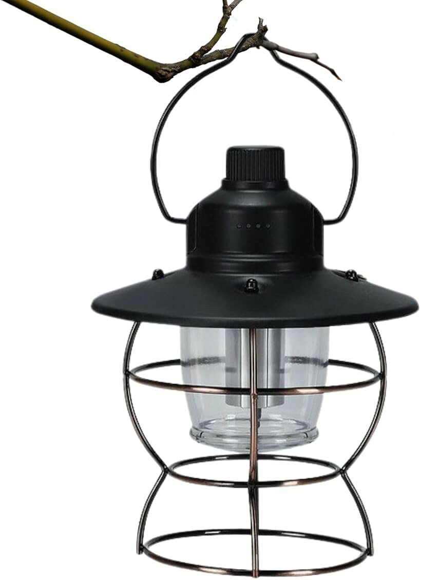 バリエーションコード : 2b9c6ytv60商品コード2b9c6yhfkl商品名LED ランタン アンティークデザイン USB充電式 2000mAh 防水仕様 高輝度 無段階調光 3段階調色 インテリア アウトドア キャンプ テントライト キャンプランタン ソロキャンプ 登山 夜釣り 防災 停電 緊急 非常用ブランドozgramカラー「ブラック」「USB充電式ランタン」インジケーター表示で充電残量が確認できます「緊急時に備える」出力ポートを備えておりスマホ充電も可能 ＊2000mhAリチウム電池内臓「調色の操作手順」トップボタンを押してモードの切り替えを行えます「調光の操作手順」トップボタンを廻して無段階で明るさの調節が可能です「様々なシーンで活躍」キャンプ用品に必須な生活防水にも対応しています＊点灯/消灯はトップボタンを2秒間長押し「製品サイズ」23x14cm※ 他ネットショップでも併売しているため、ご注文後に在庫切れとなる場合があります。予めご了承ください。※ 品薄または希少等の理由により、参考価格よりも高い価格で販売されている場合があります。ご注文の際には必ず販売価格をご確認ください。※ 沖縄県、離島または一部地域の場合、別途送料の負担をお願いする場合があります。予めご了承ください。※ お使いのモニタにより写真の色が実際の商品の色と異なる場合や、イメージに差異が生じることがあります。予めご了承ください。※ 商品の詳細（カラー・数量・サイズ 等）については、ページ内の商品説明をご確認のうえ、ご注文ください。※ モバイル版・スマホ版ページでは、お使いの端末によっては一部の情報が表示されないことがあります。すべての記載情報をご確認するには、PC版ページをご覧ください。日本発祥のブランド”ozgram”