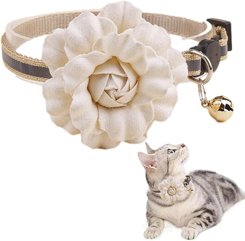 猫 首輪 鈴付き おしゃれ 可愛い フラワーチャーム 軽い ペット ネコ 撮影 猫用首輪 調節可能 (ホワイト)
